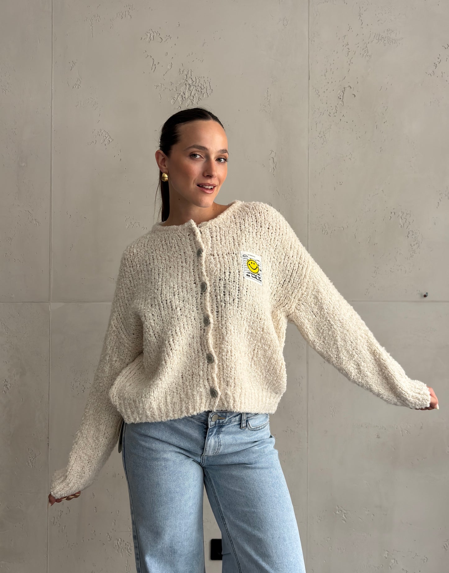 Bouclé Strickjacke mit Smiley Patch