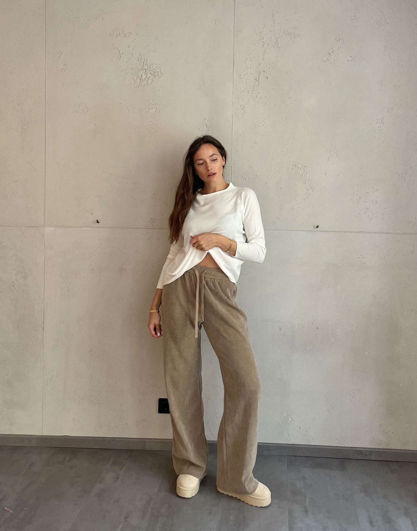 Cordhose mit weitem Bein