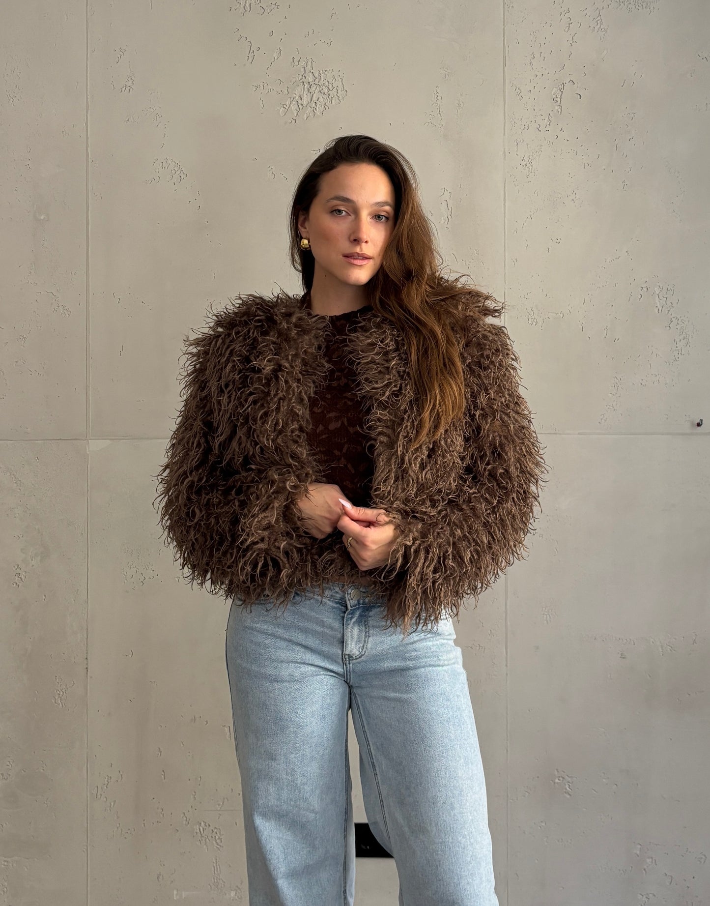 Fluffy Felljacke – kurz geschnittene Kunstfelljacke