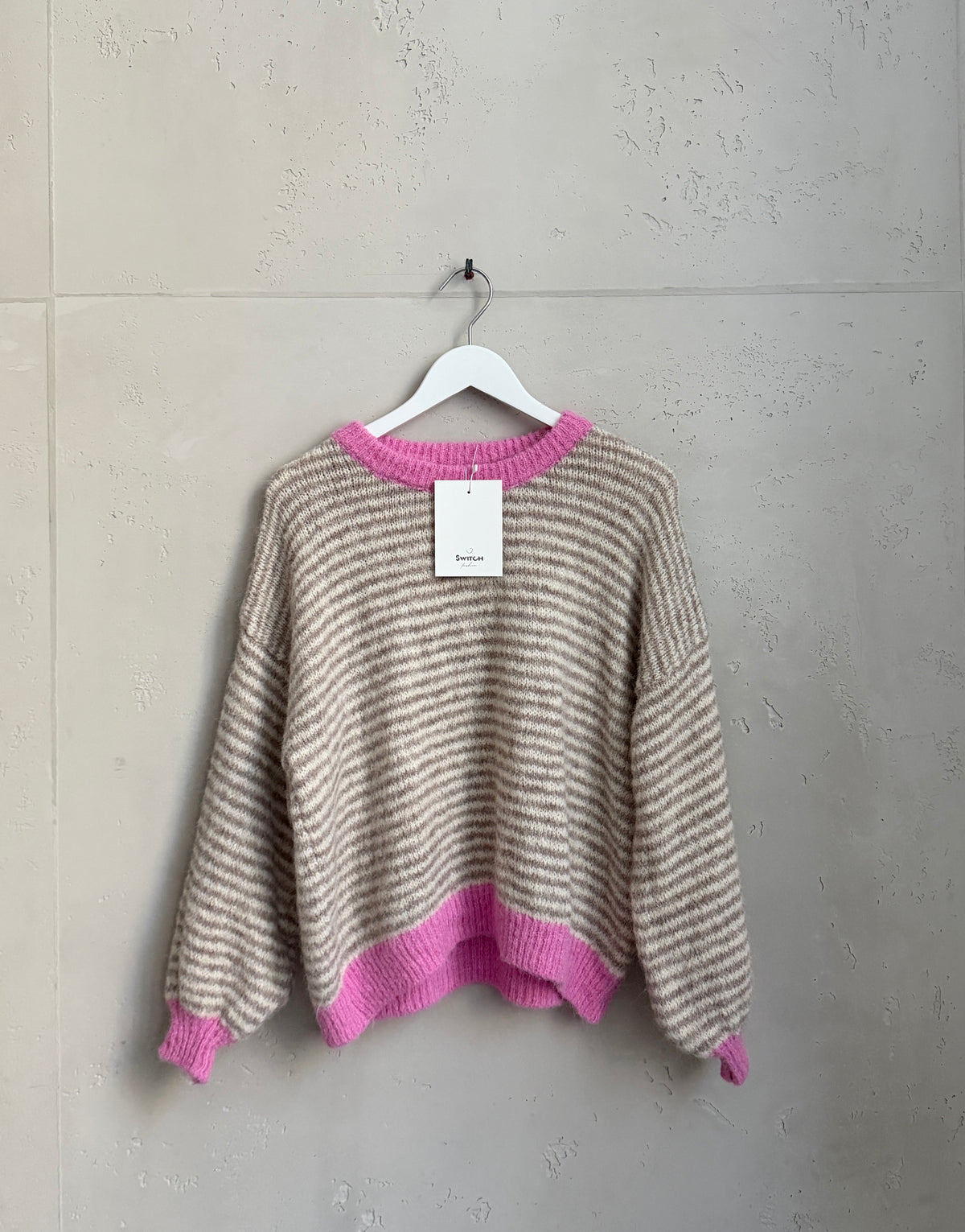 Feingestreifter Pullover in Offwhite