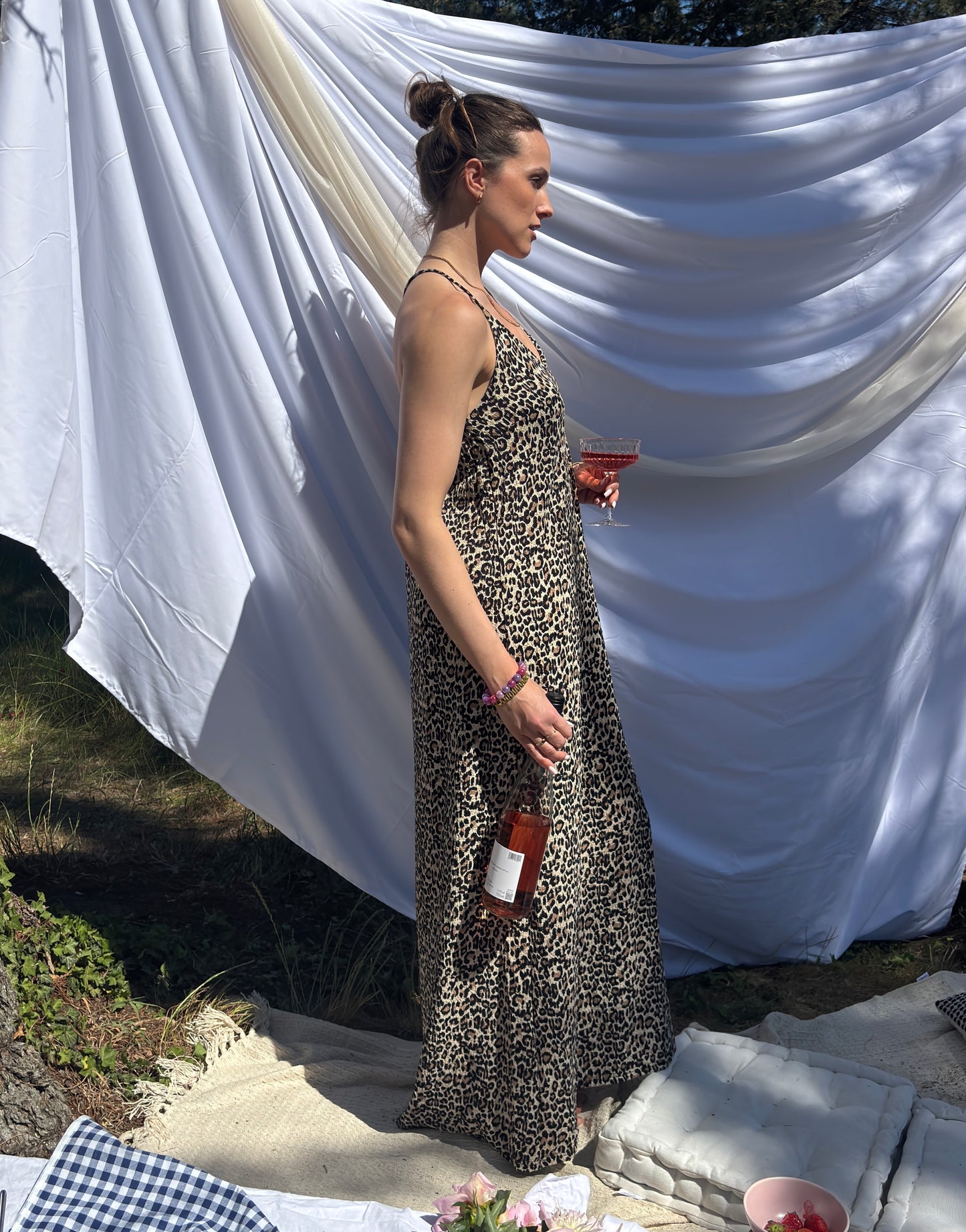 Leo Maxi-Kleid aus Kreppstoff mit Spaghettiträgern