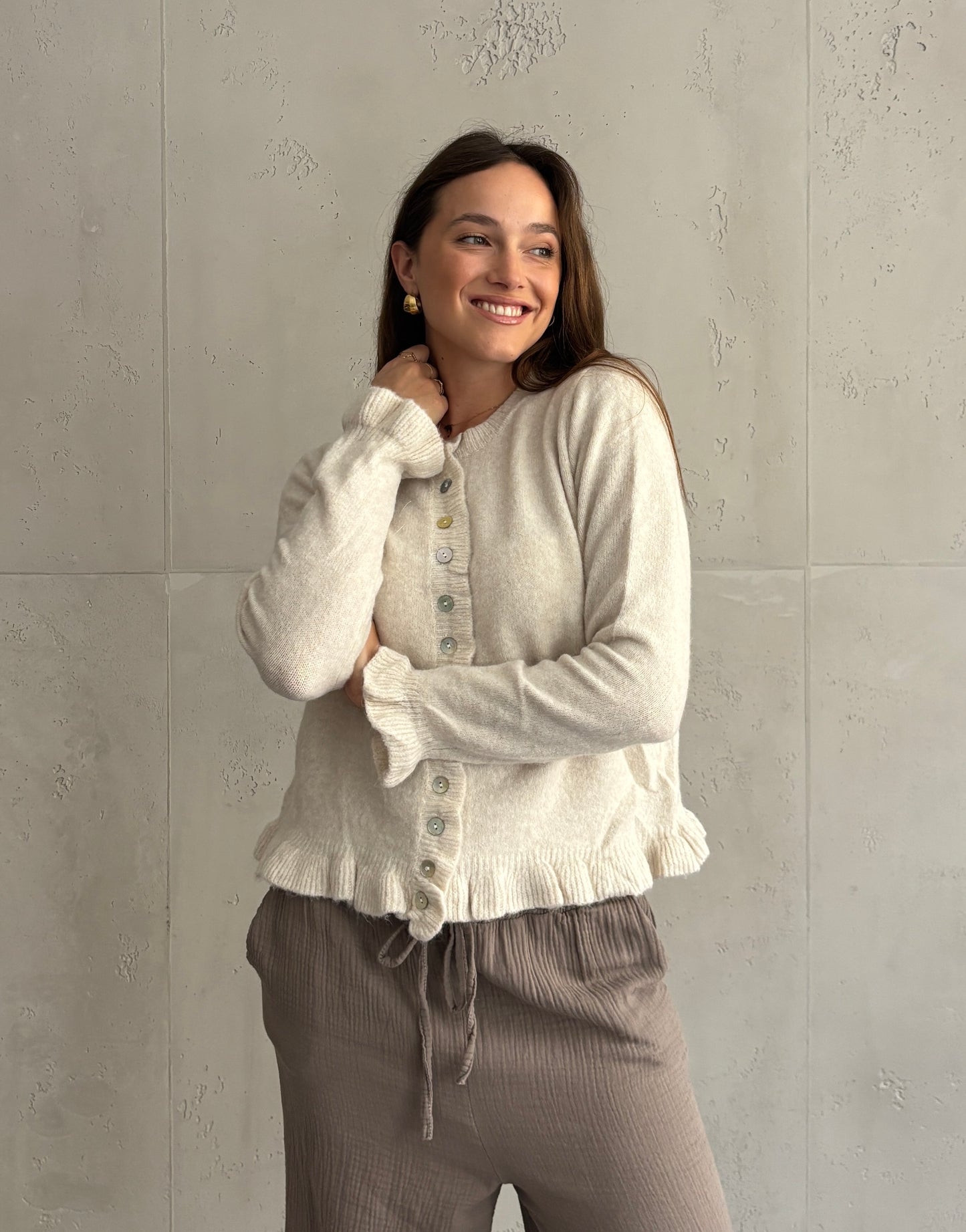 Rüschen-Strickjacke