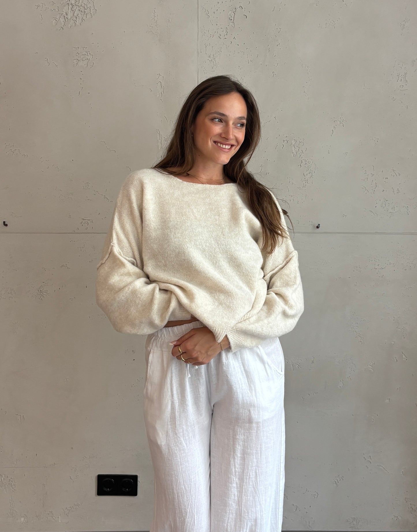 Weicher Switch Pullover mit dezenter Außennaht
