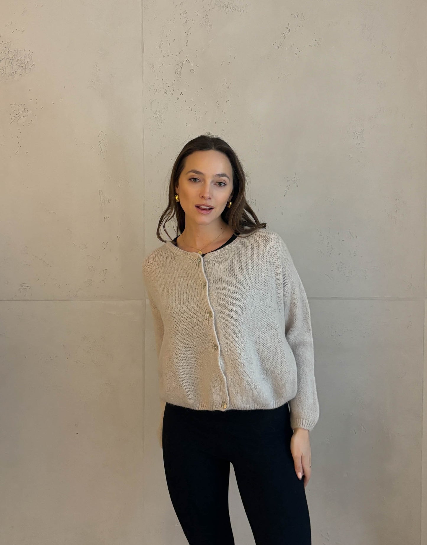 Kurze Mohair Strickjacke mit Rundhals