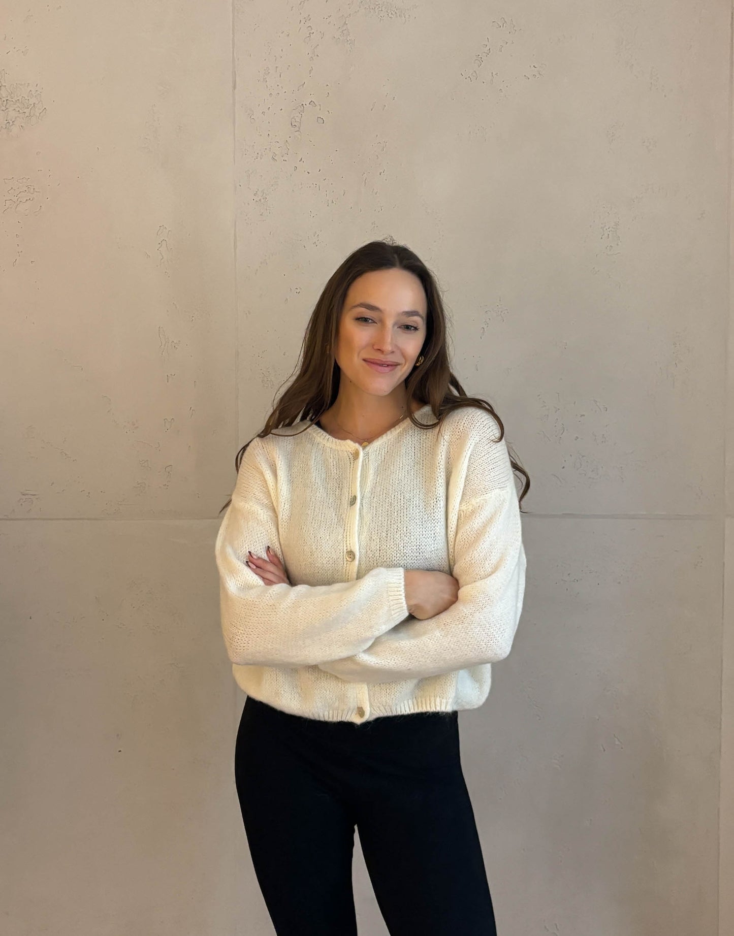 Kurze Mohair Strickjacke mit Rundhals