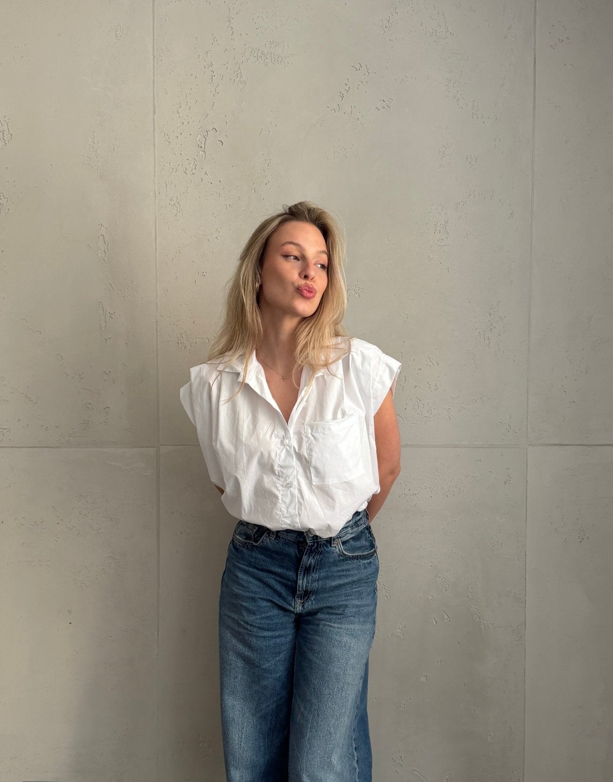 Ärmellose Hemdbluse mit Gummizug & Brusttasche – 100% Baumwolle - Switch - Fashion
