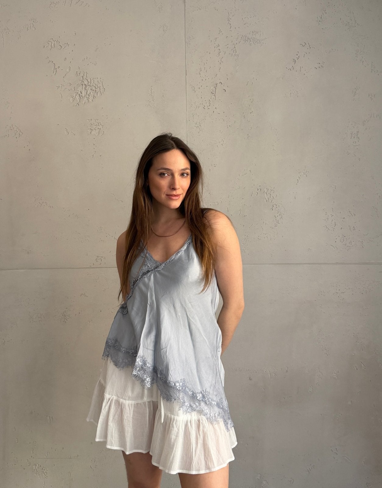 Asymmetrisches Spitzentop aus Seiden - Mix - Switch - Fashion