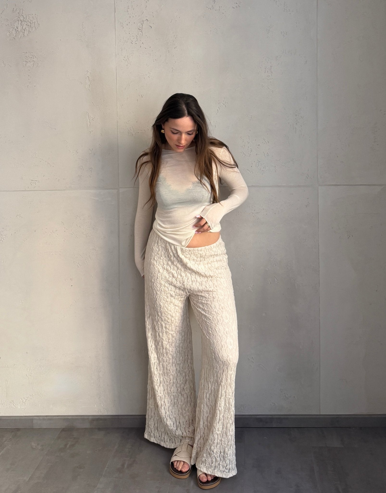 Ausgestellte Hose in Spitzenoptik mit Innenhose - Switch - Fashion