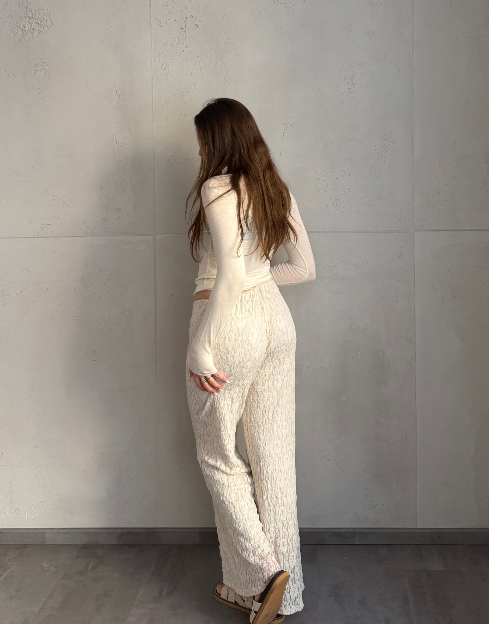 Ausgestellte Hose in Spitzenoptik mit Innenhose - Switch - Fashion