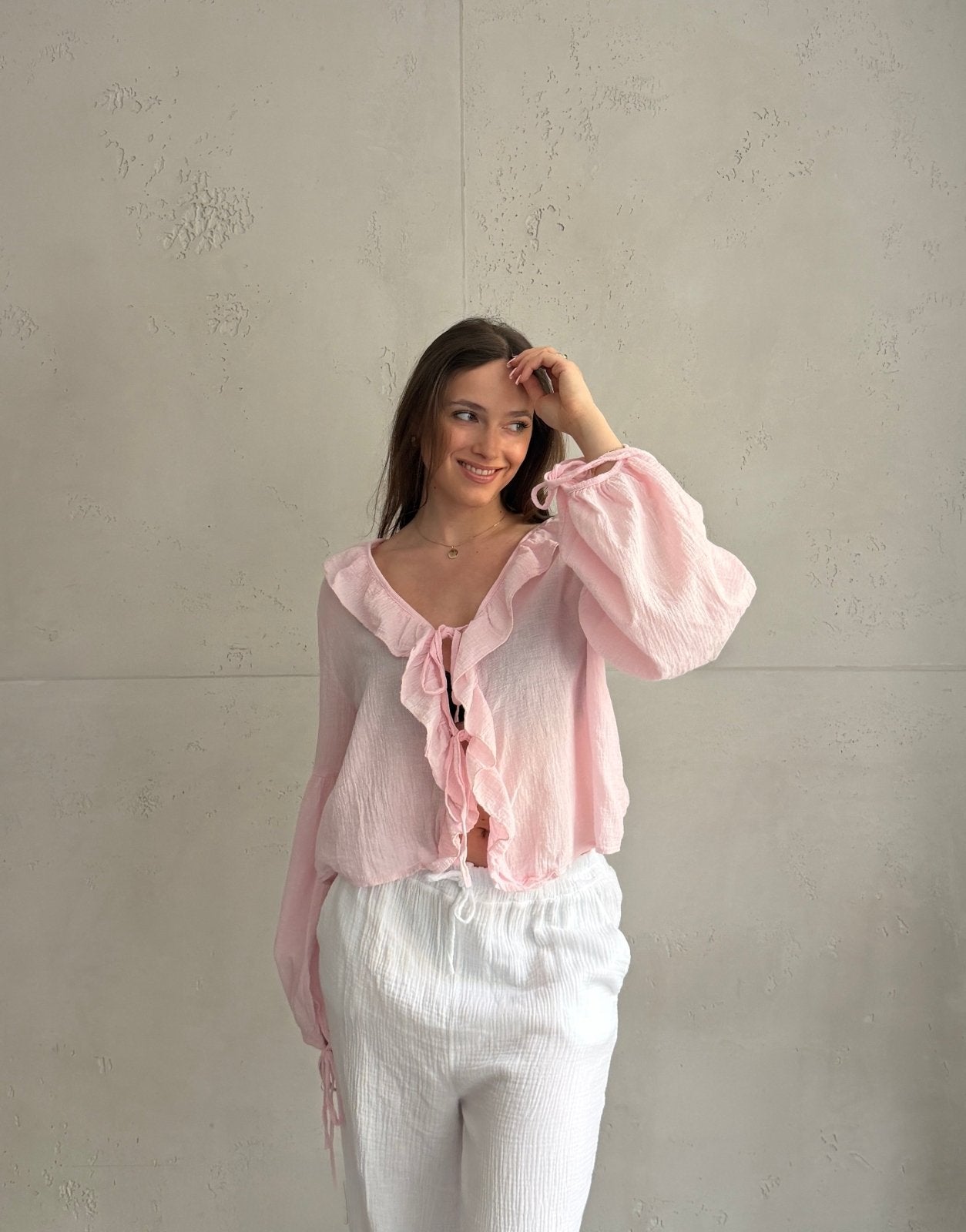 Baumwoll Rüschenbluse mit Ärmeln zum Binden – Bestseller in Weiß,Gelb, Beige und Pink - Switch - Fashion