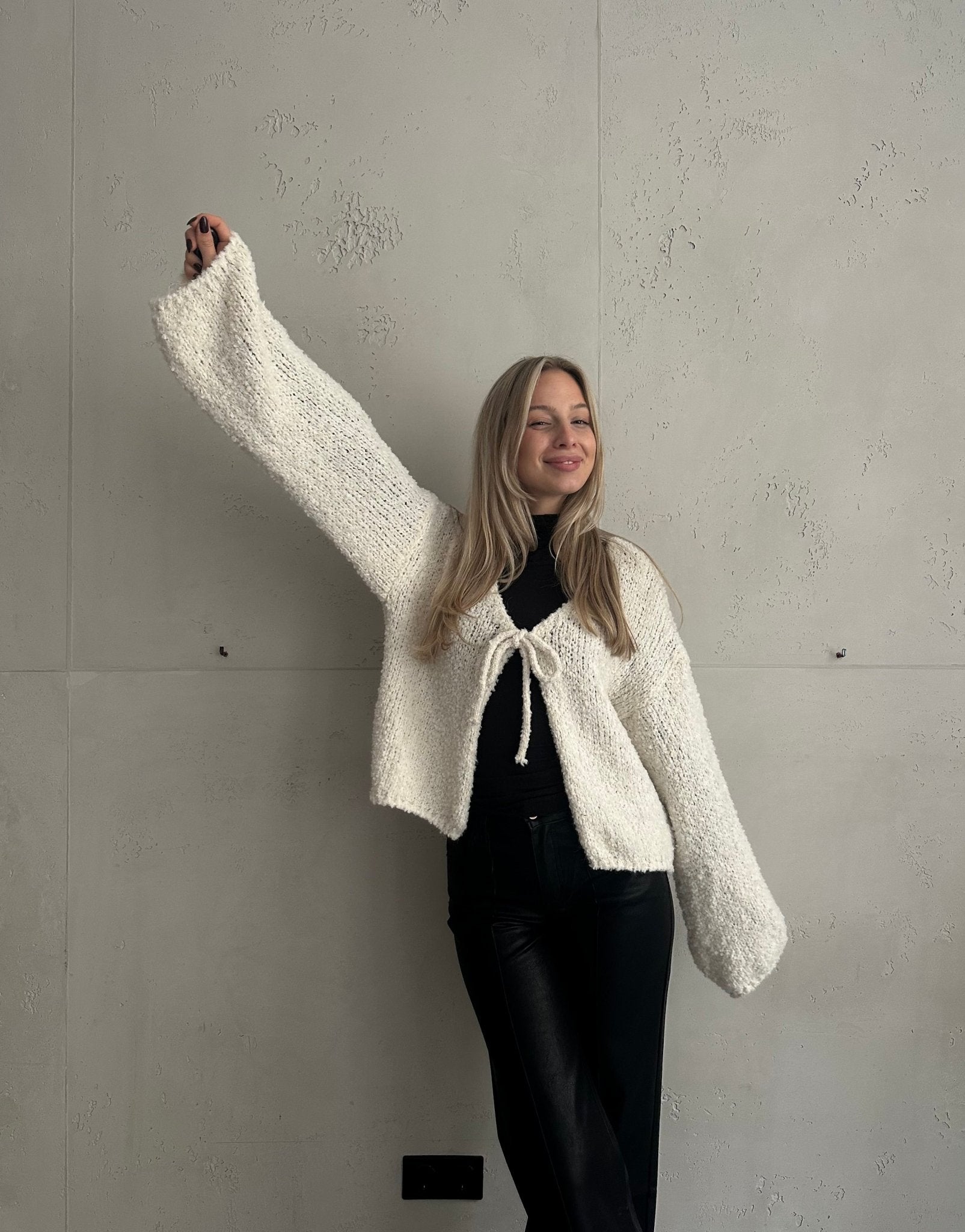 Bouclé Strickjacke mit Schleife - Switch - Fashion