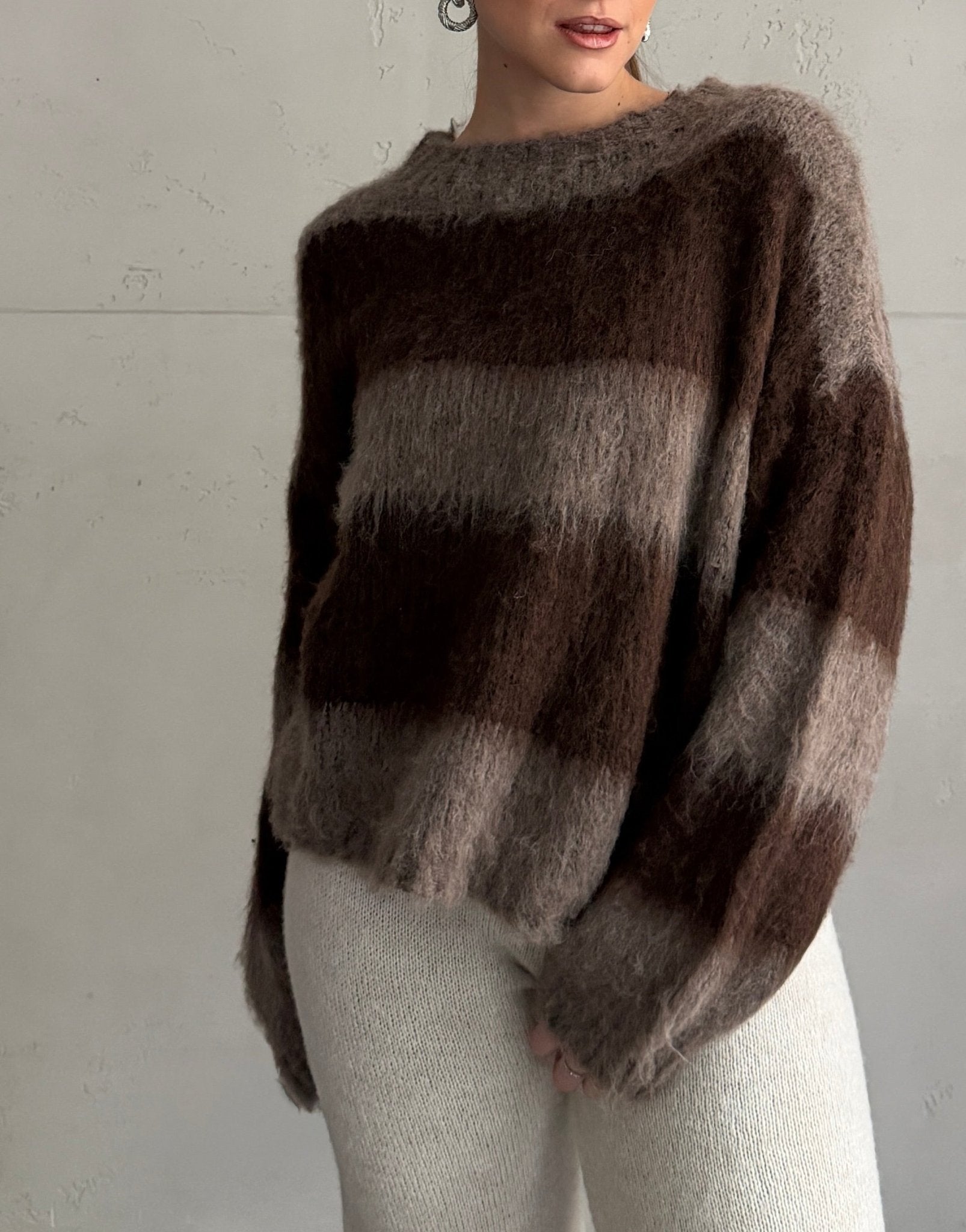 Cozy Vibes: Gestreifter Pullover im Mohair - Look - Switch - Fashion