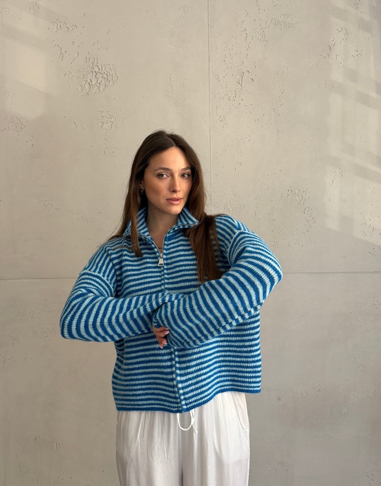 Gestreifte Strickjacke mit Reißverschluss & Stehkragen - Switch - Fashion