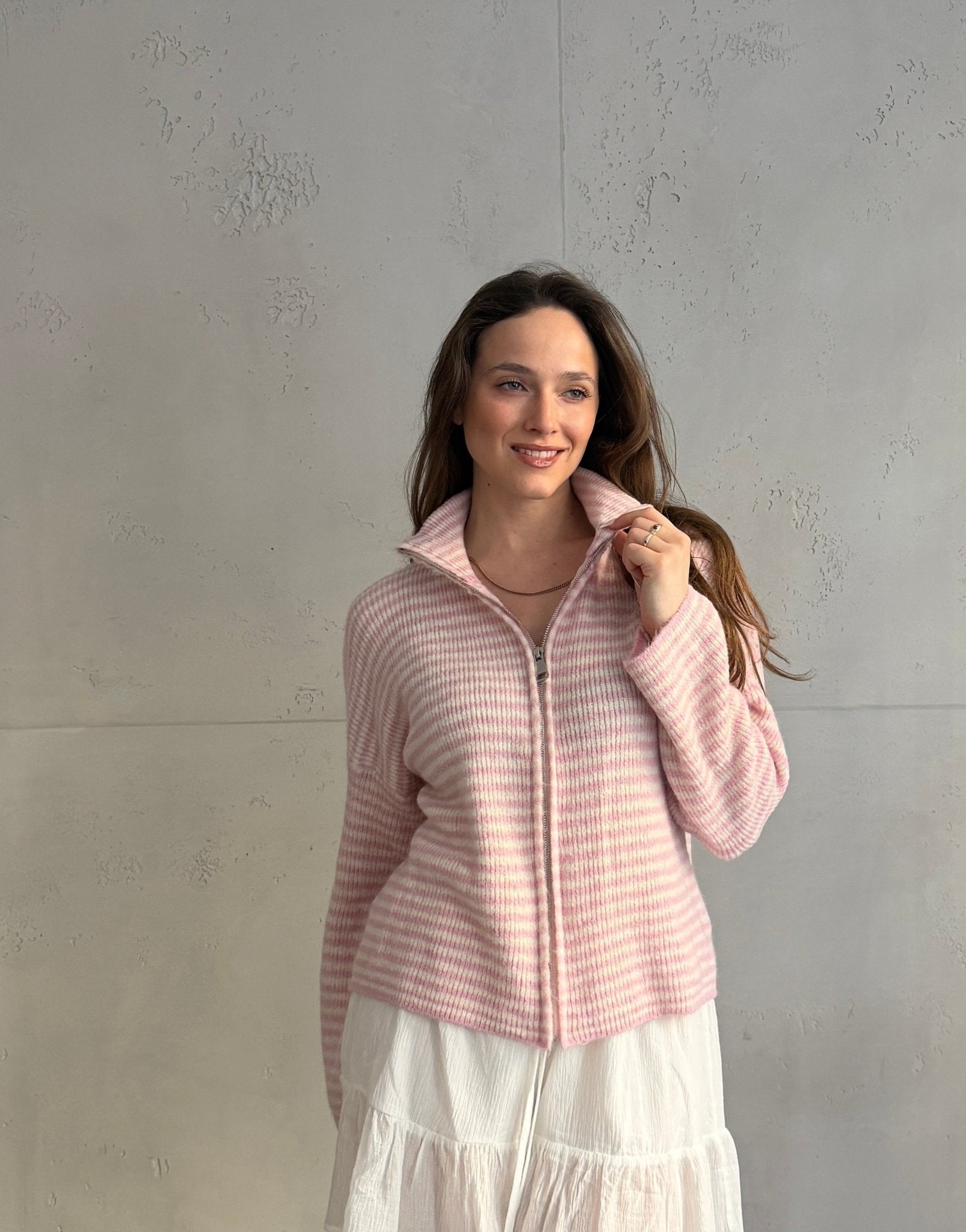 Gestreifte Strickjacke mit Reißverschluss & Stehkragen - Switch - Fashion