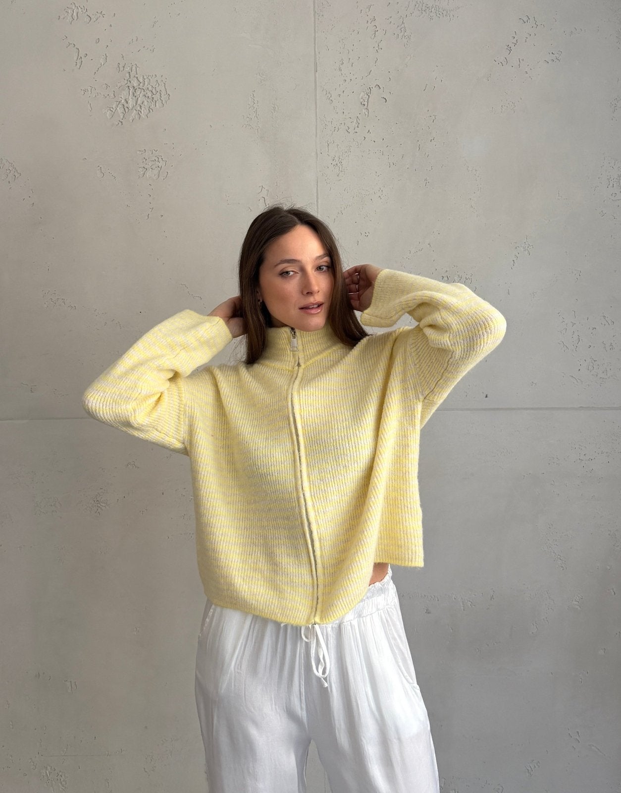 Gestreifte Strickjacke mit Reißverschluss & Stehkragen - Switch - Fashion