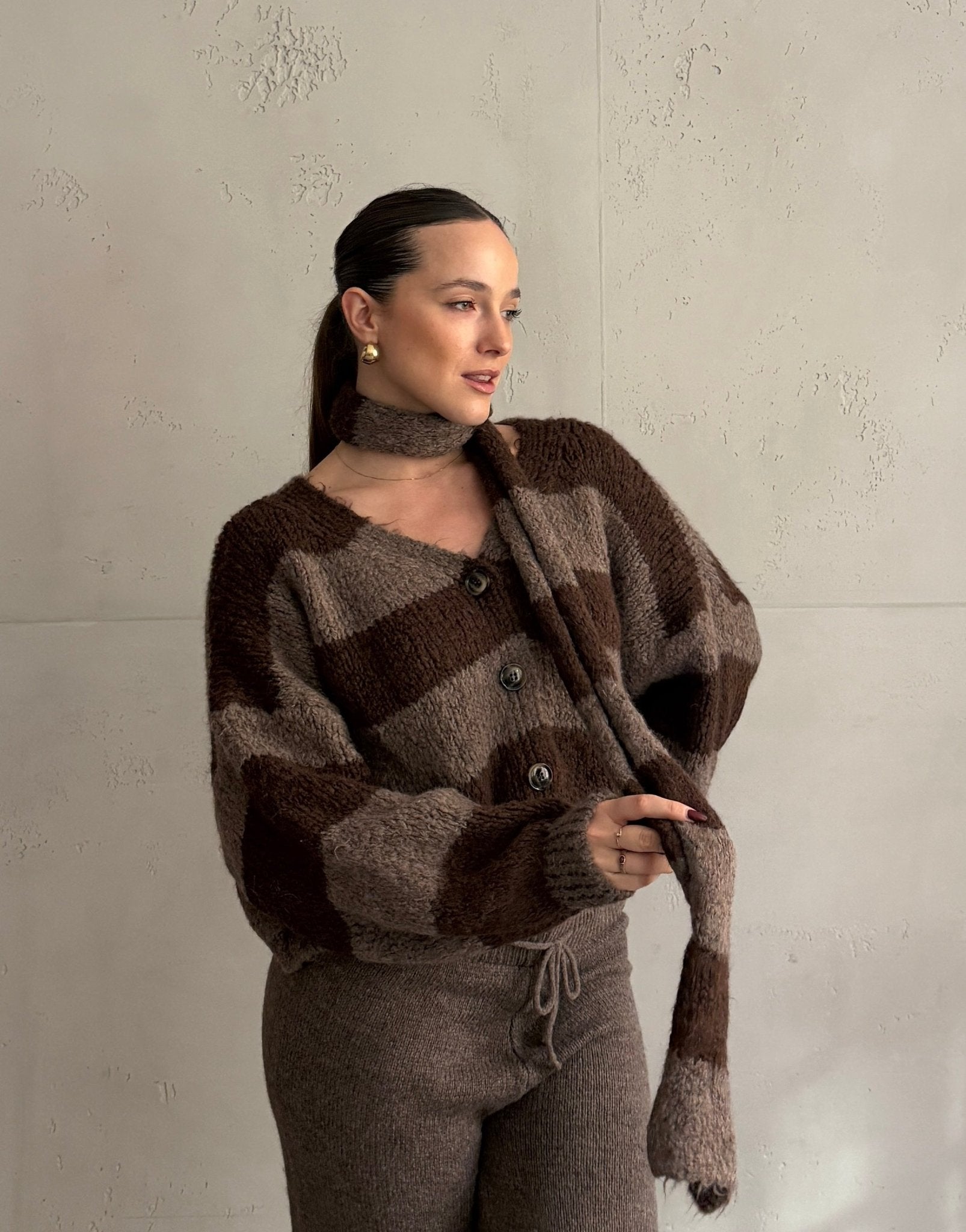 Gestreifte Strickjacke mit Schal & V - Ausschnitt - Switch - Fashion