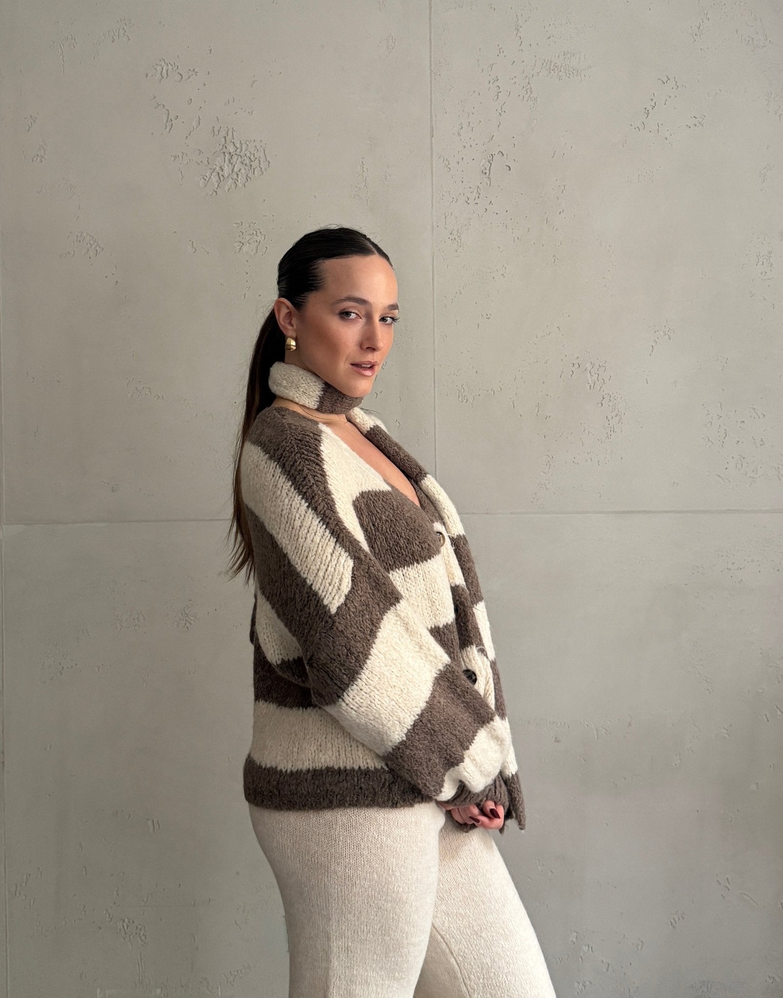 Gestreifte Strickjacke mit Schal & V - Ausschnitt - Switch - Fashion