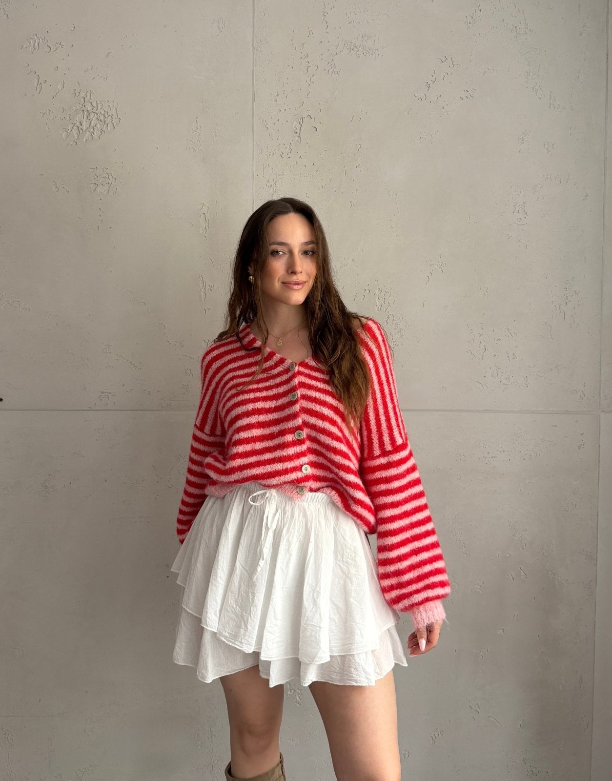 Gestreifte Strickjacke mit V - Ausschnitt - Switch - Fashion