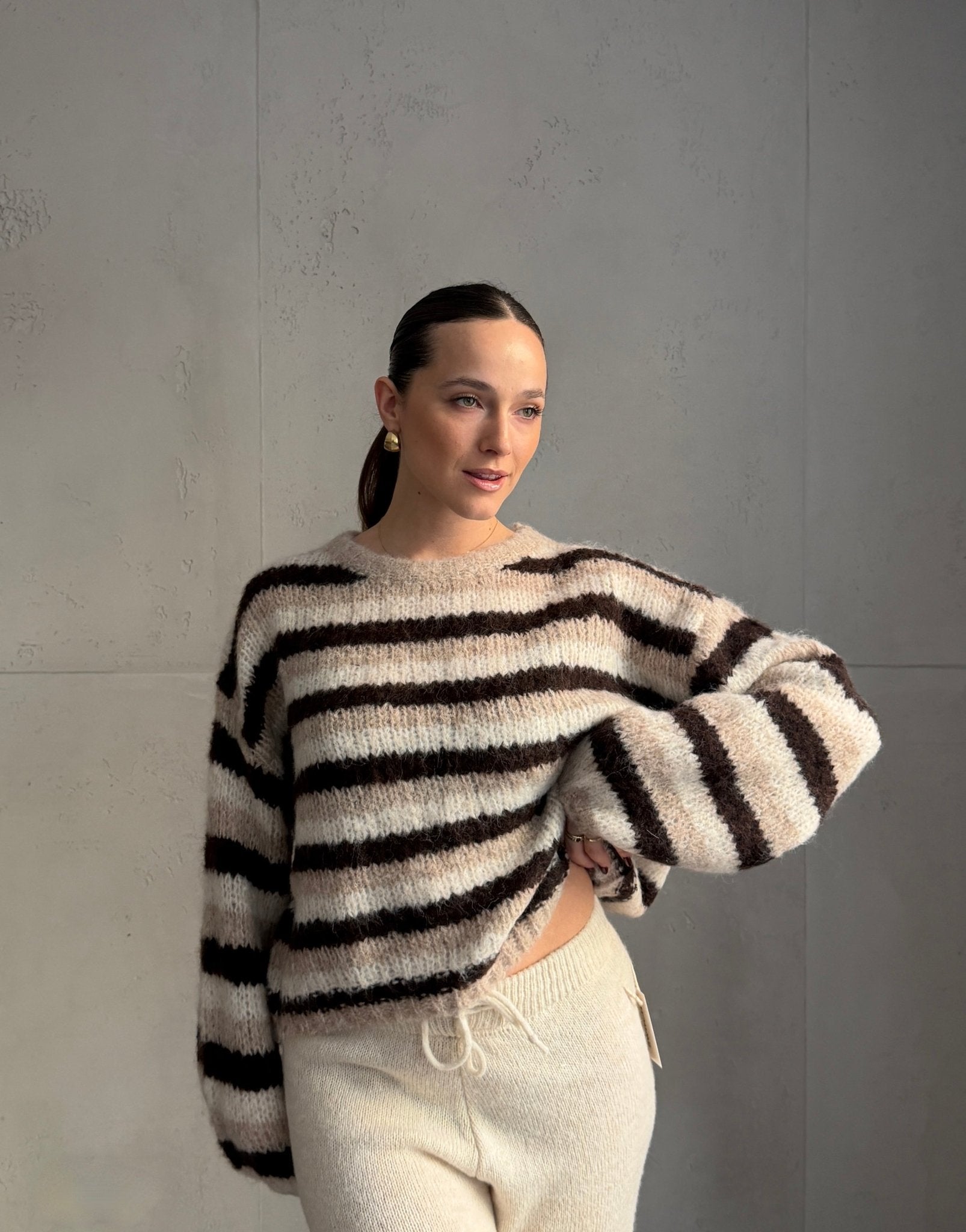 Gestreifter Oversize Pullover mit Bund - Switch - Fashion