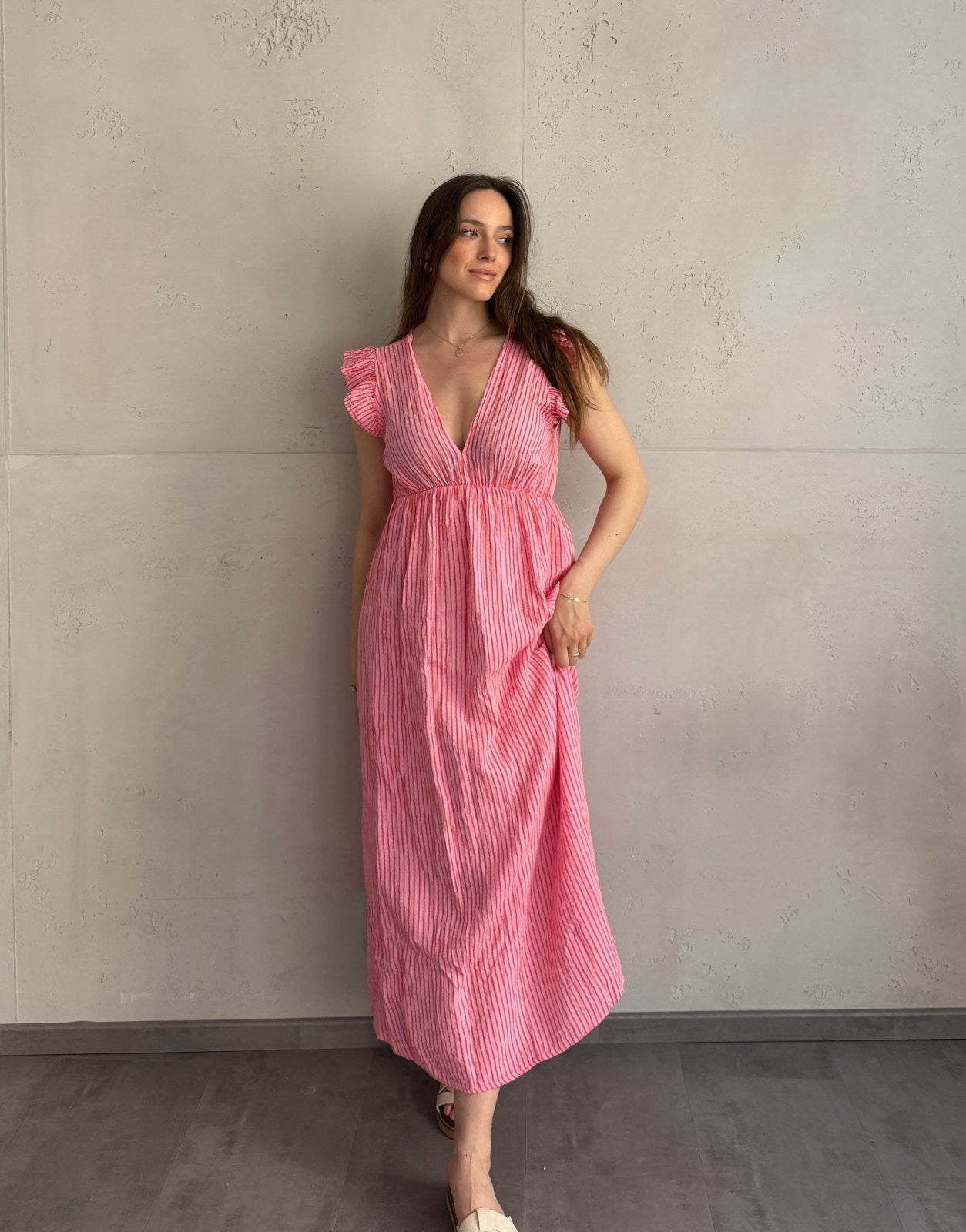 Gestreiftes Musselin Maxikleid mit Rückenausschnitt – Schmale Längsstreifen - Switch - Fashion