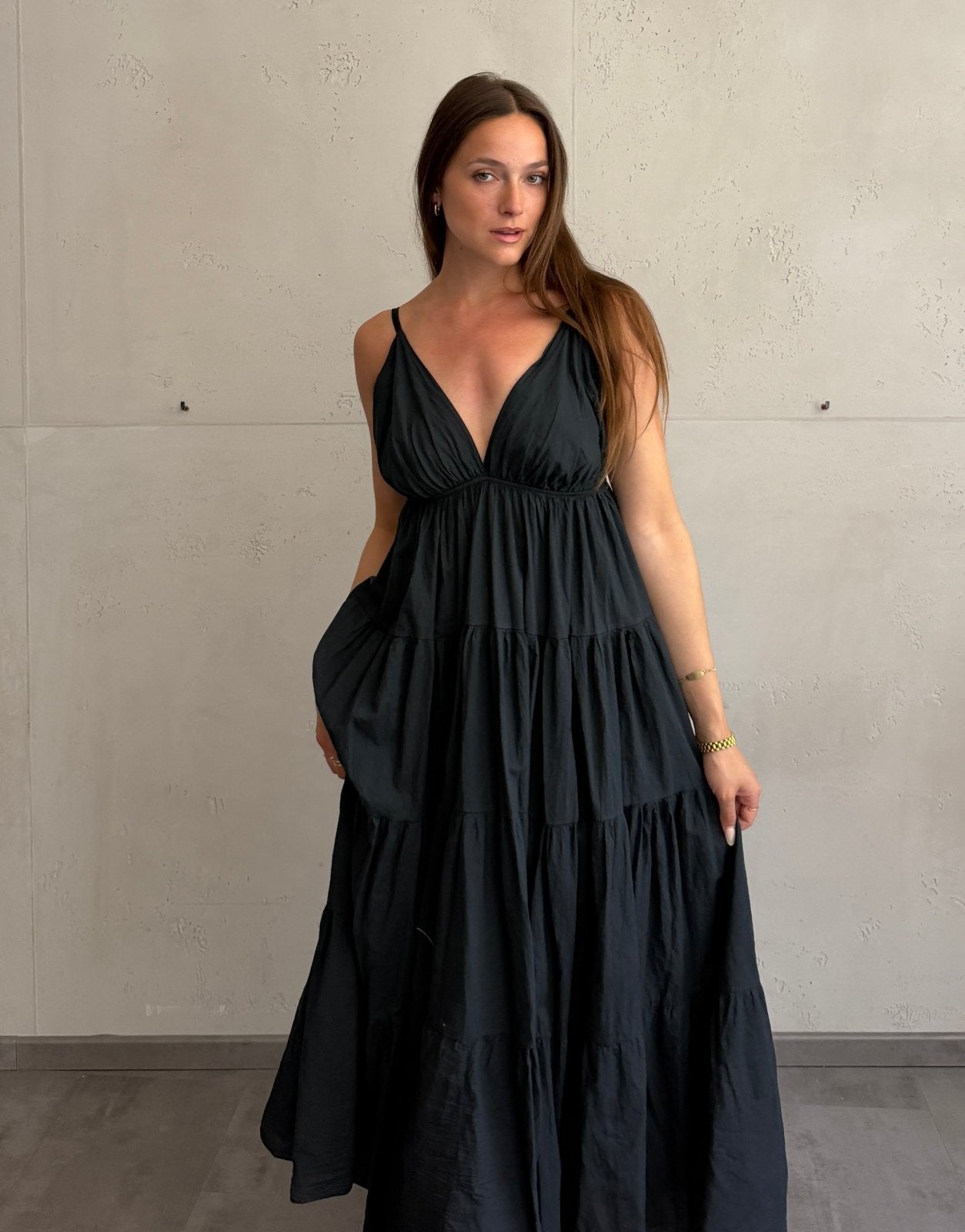 Gestuftes Maxi Kleid mit Spaghettiträgern – 100% Baumwolle - Switch-Fashion