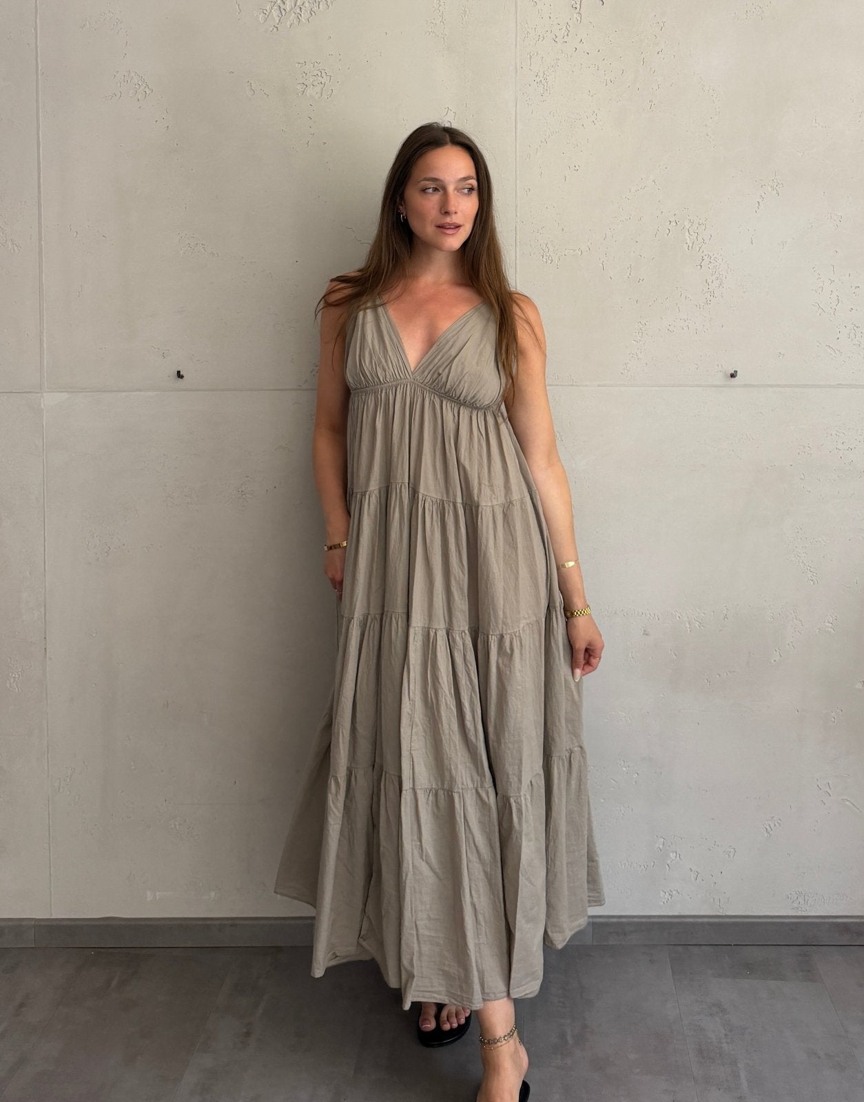 Gestuftes Maxi Kleid mit Spaghettiträgern – 100% Baumwolle - Switch-Fashion