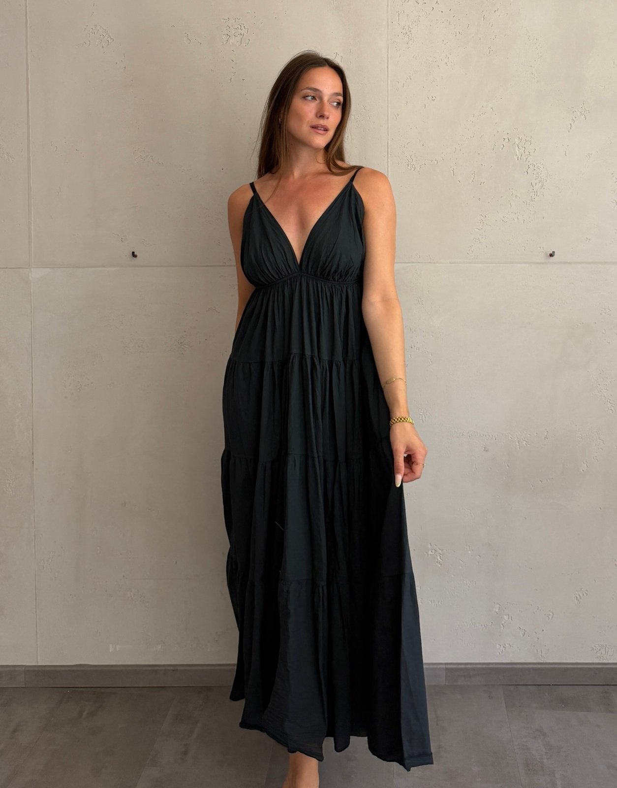Gestuftes Maxi Kleid mit Spaghettiträgern – 100% Baumwolle - Switch-Fashion