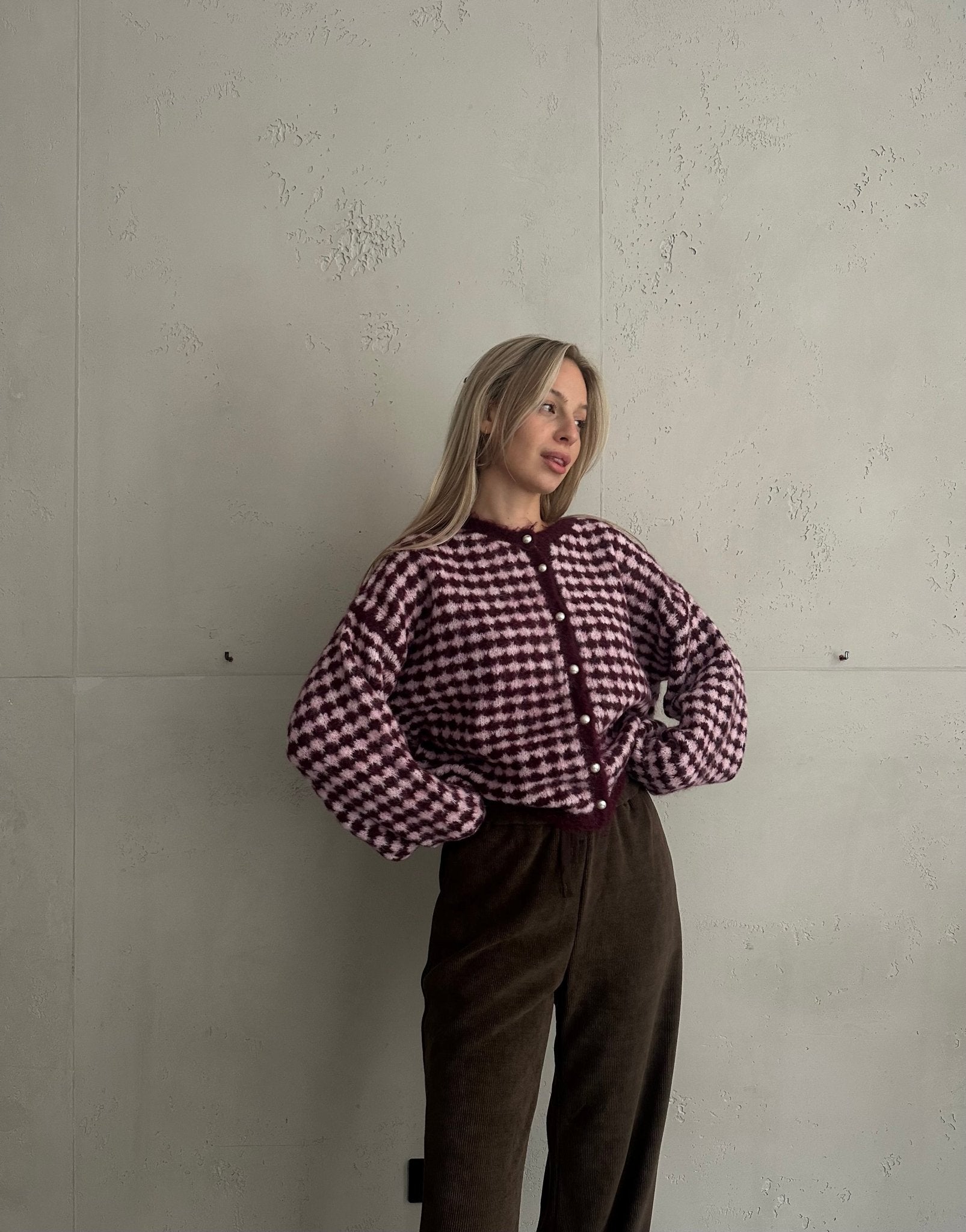 Houndstooth Strickjacke mit Perlenknöpfen - Switch - Fashion