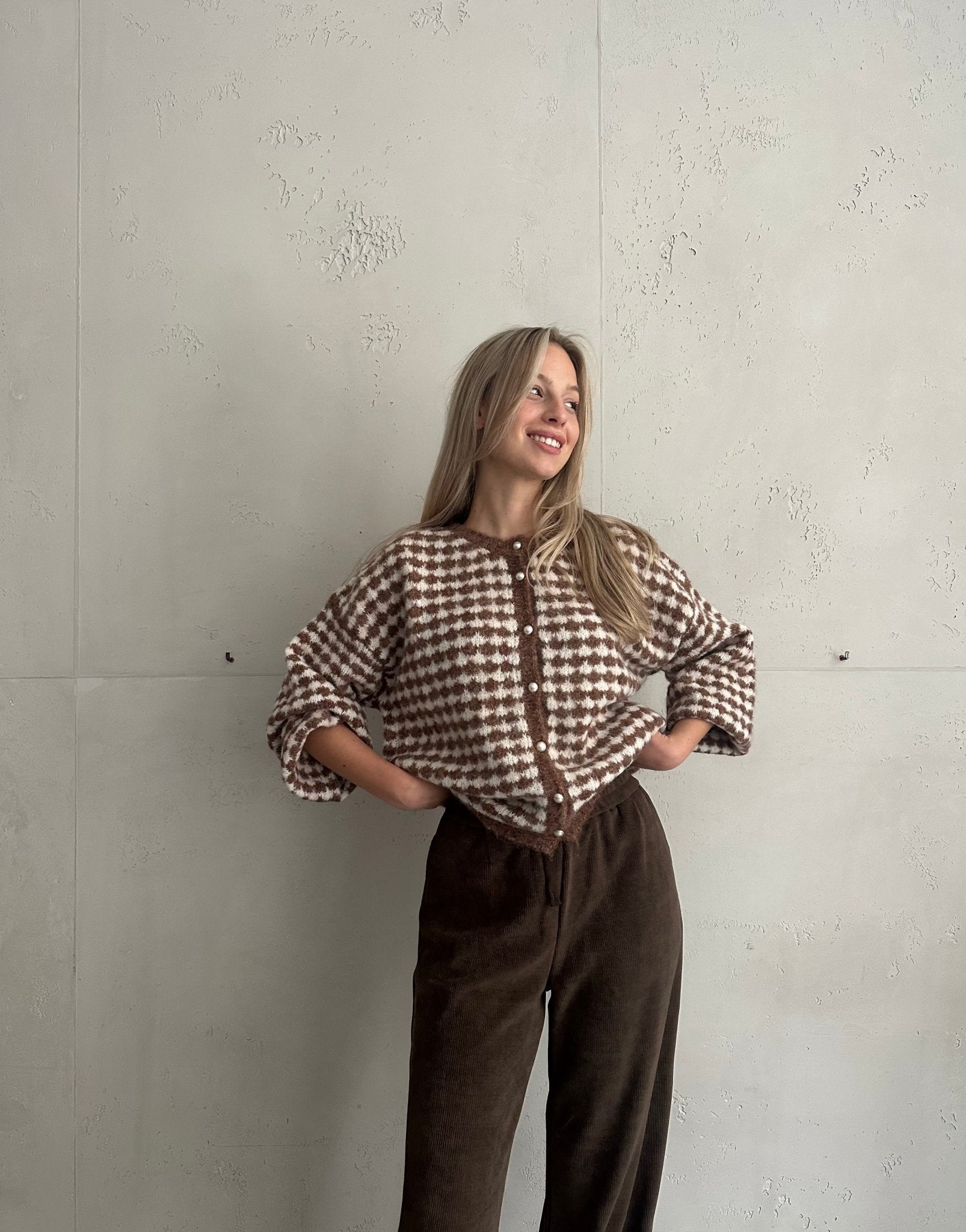 Houndstooth Strickjacke mit Perlenknöpfen - Switch - Fashion