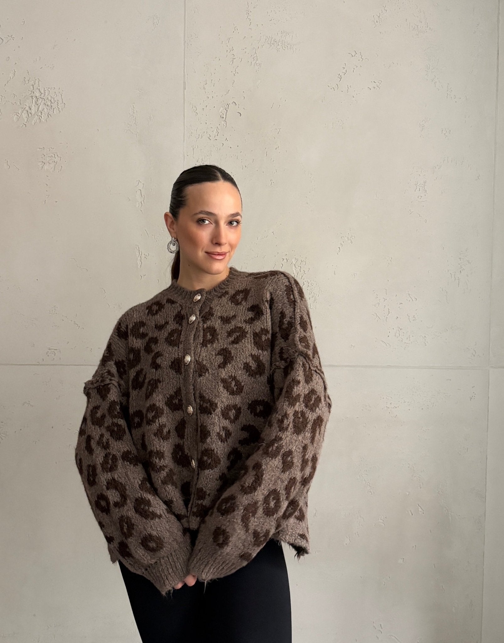 Kurze Leo Strickjacke mit goldenen Knöpfen - Switch - Fashion