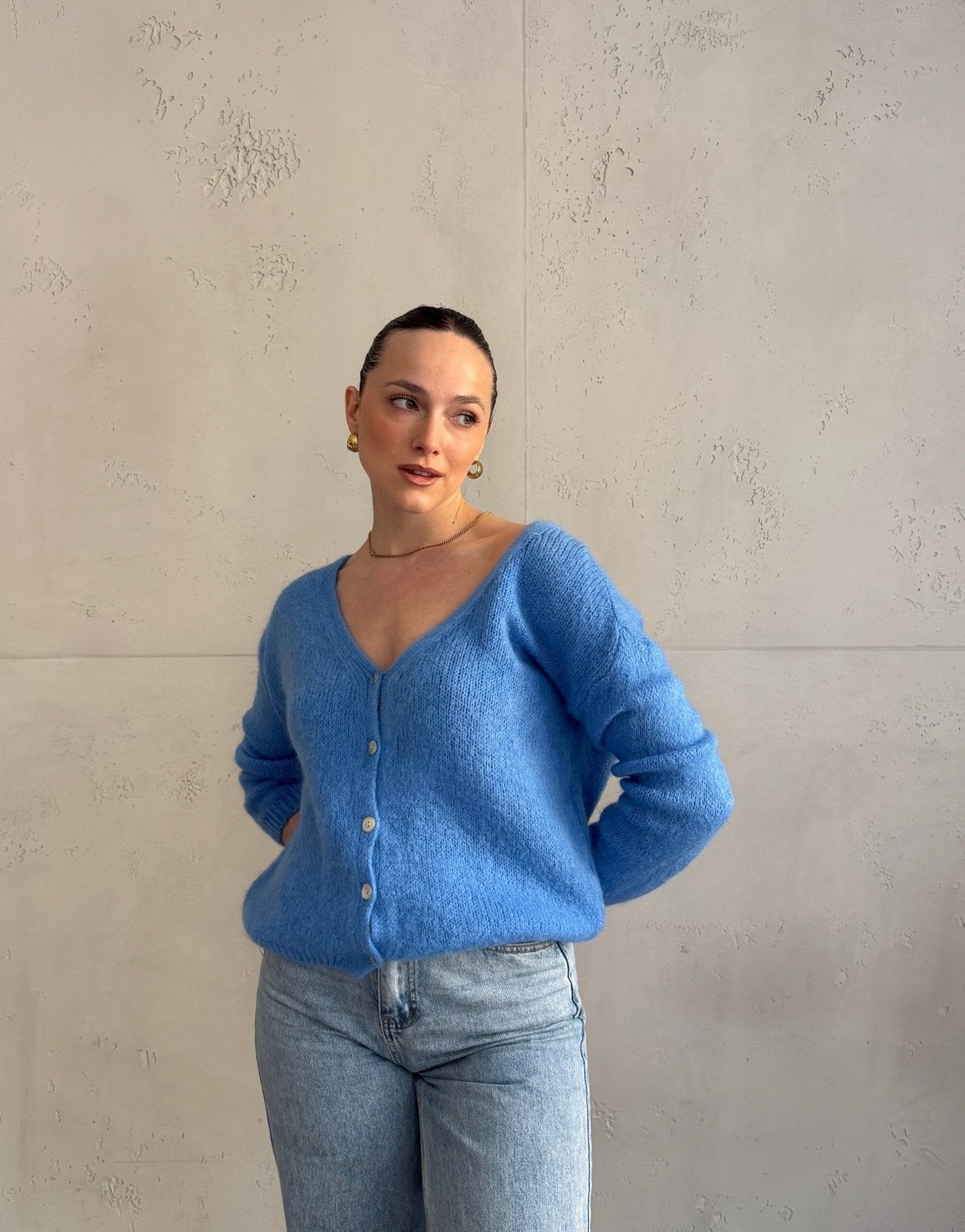 Kurze Mohair Strickjacke mit V - Ausschhnitt - Switch - Fashion