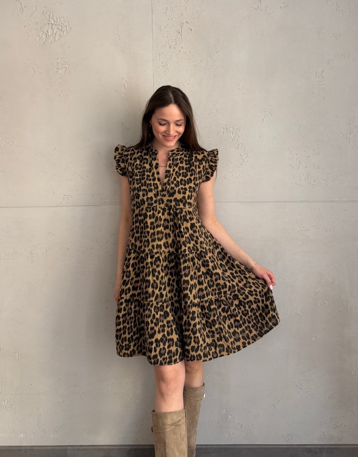 Kurzes Leo - Musselinkleid mit dezentem Rückenausschnitt - Switch - Fashion