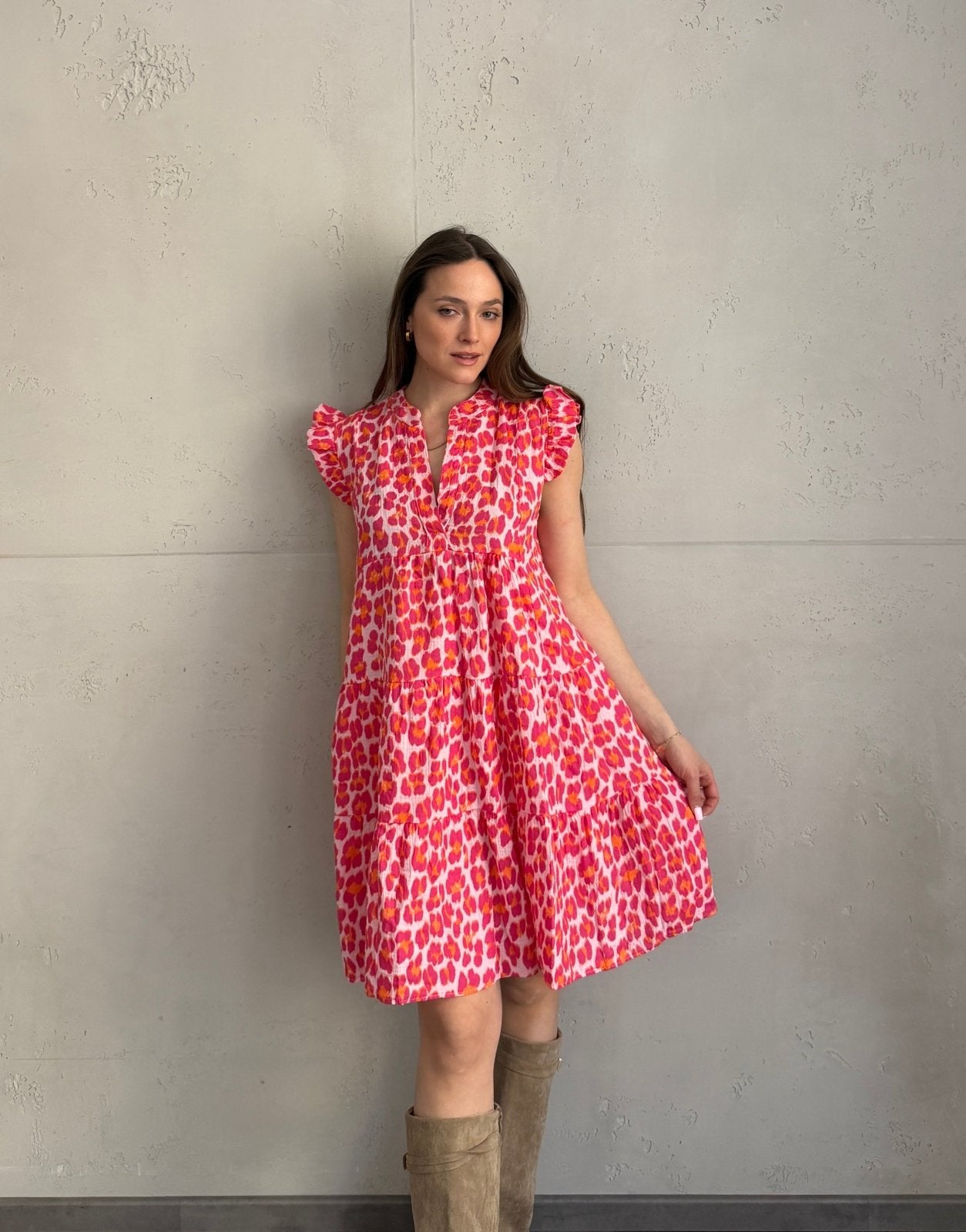 Kurzes Leo - Musselinkleid mit dezentem Rückenausschnitt - Switch - Fashion