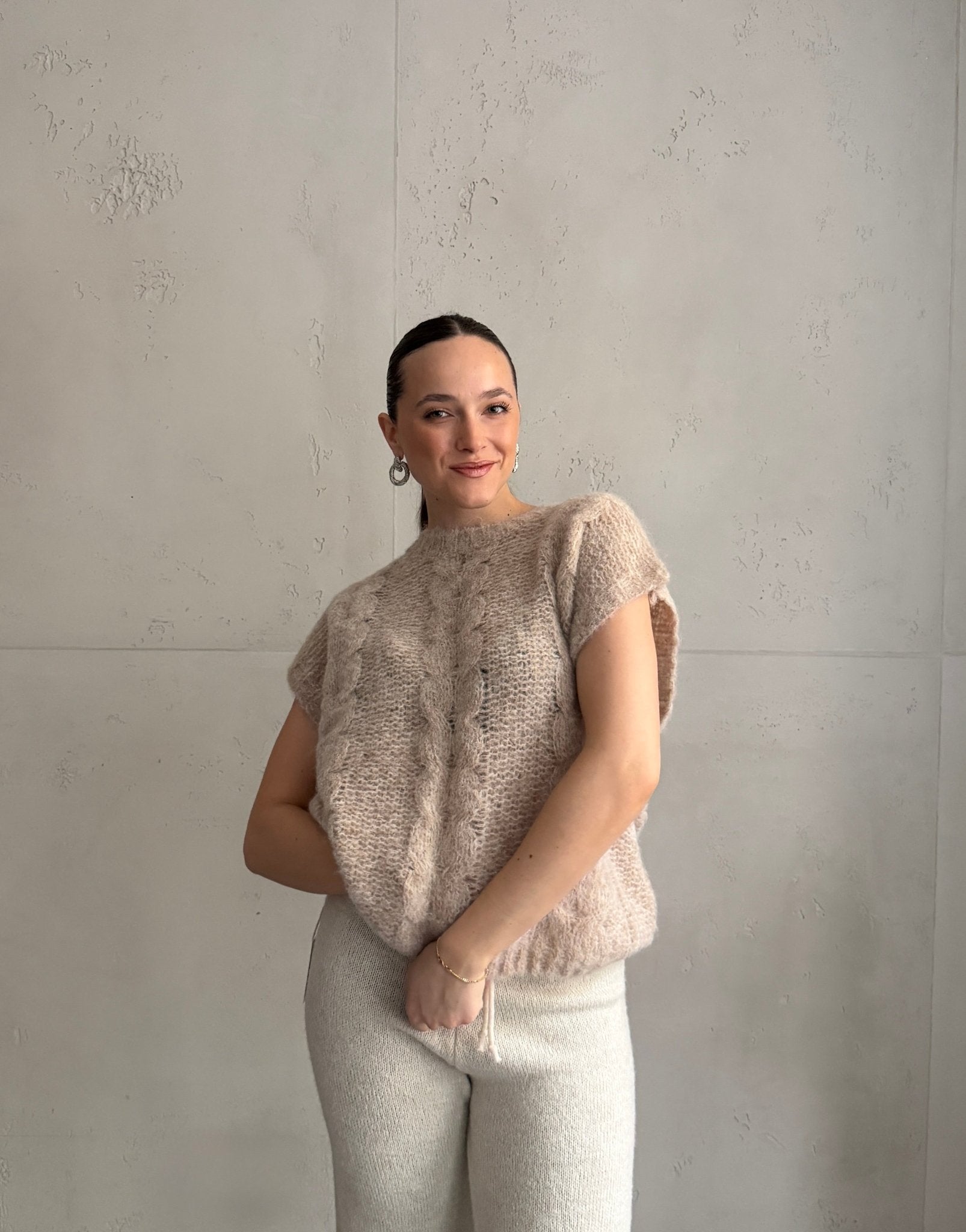 Kuschelpullunder mit Zopfmuster - Switch - Fashion