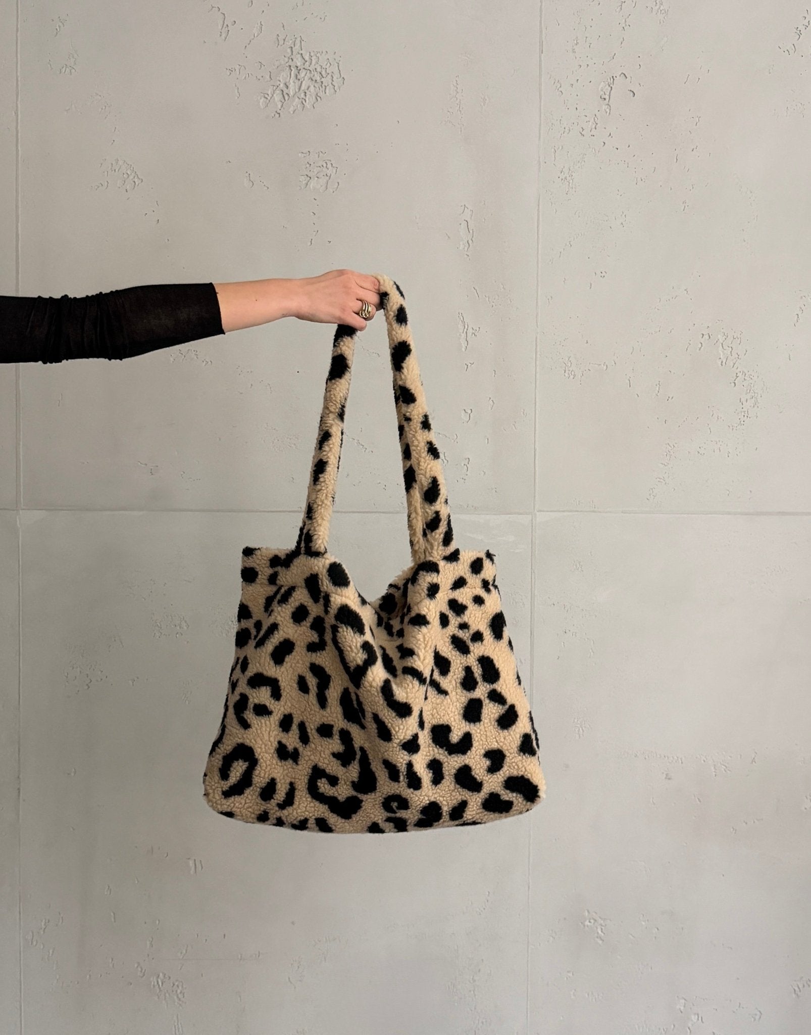 Leo Teddy Shopper - Switch - Fashion