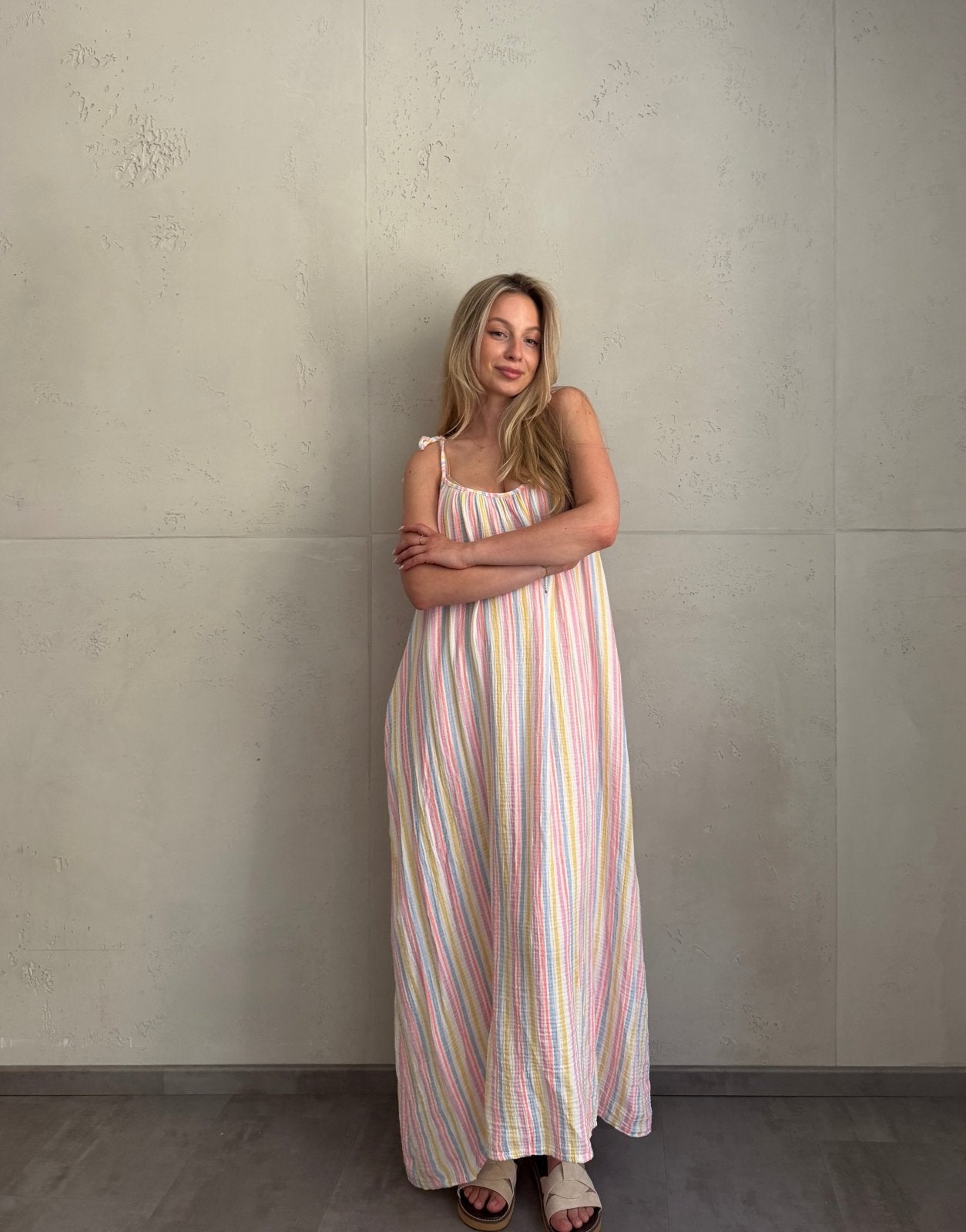 Musselin Maxikleid mit Pastellstreifen & Spaghettiträgern – 100% Baumwolle - Switch - Fashion