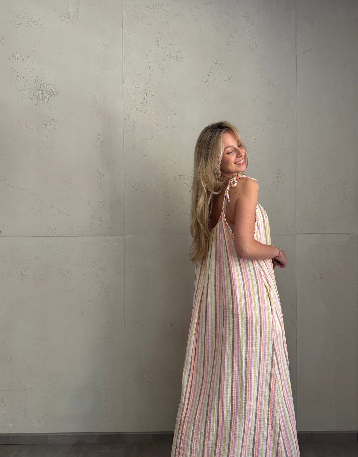Musselin Maxikleid mit Pastellstreifen & Spaghettiträgern – 100% Baumwolle - Switch - Fashion