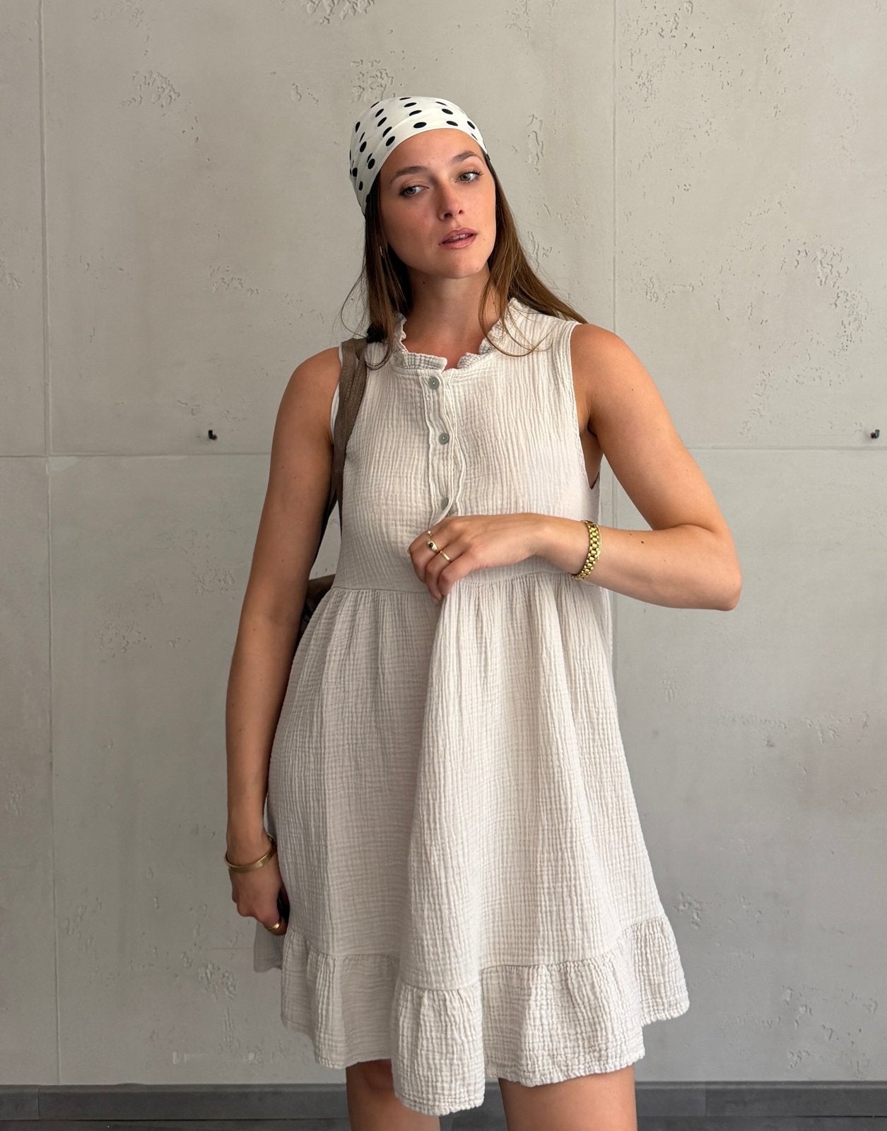 Musselin Minikleid mit Rüschenkragen – Ärmellos, Uni - Switch-Fashion