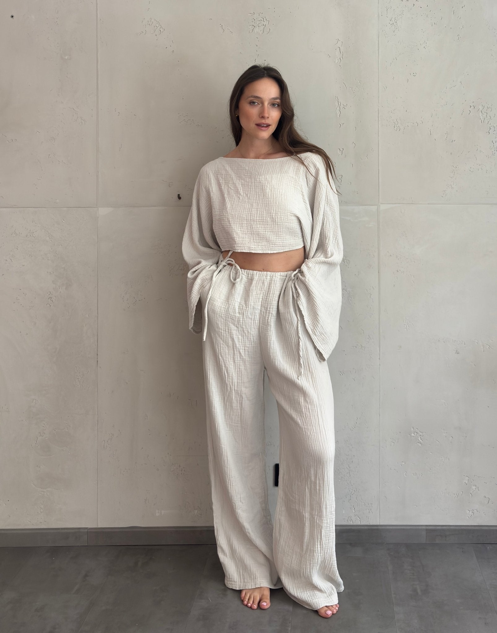 Musselin Set aus weiter Bluse und verstellbarer Hose - Switch - Fashion