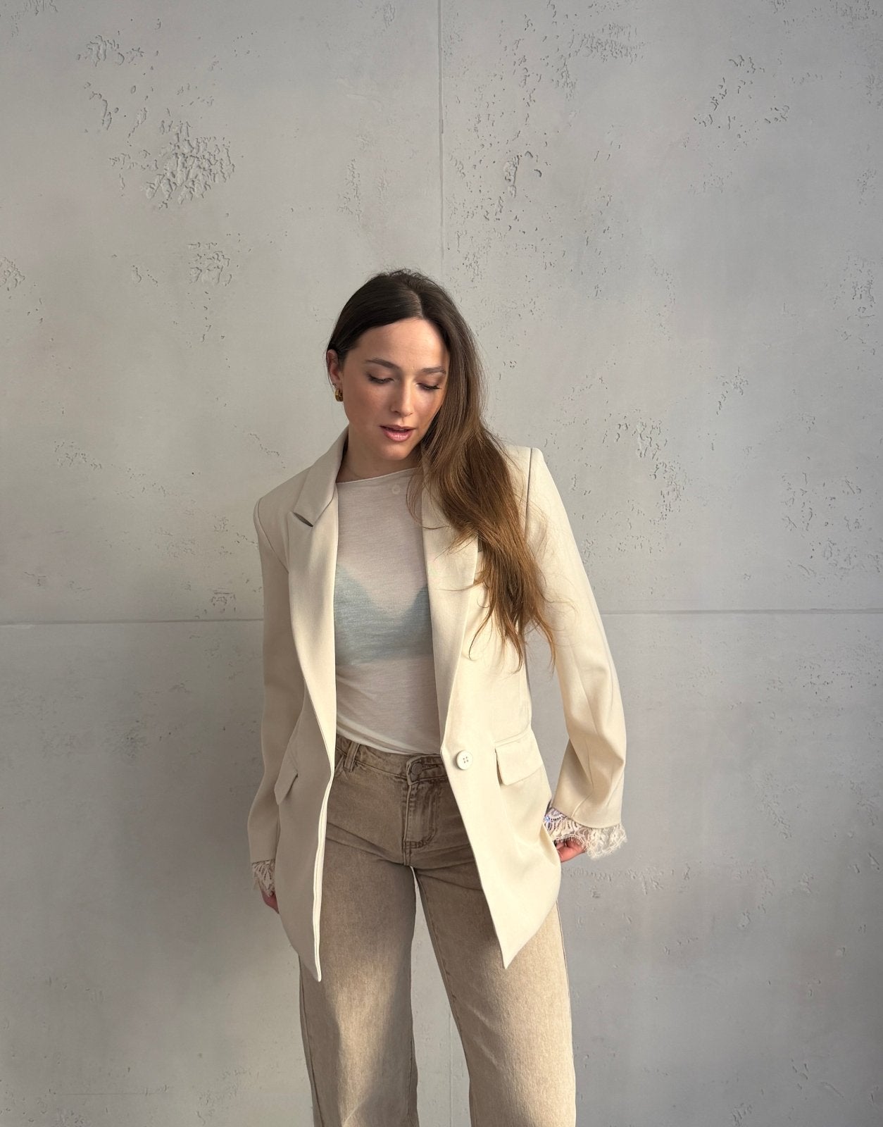 Oversize Blazer mit Spitzeneinsatz am Ärmel - Switch - Fashion