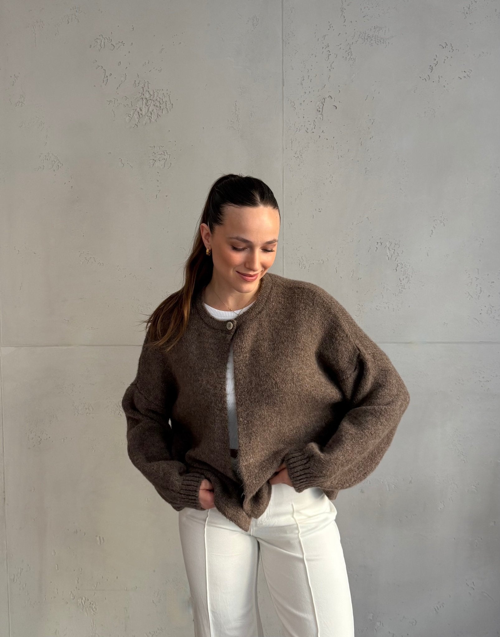 Strickjacke mit einem Knopf und weitem Arm - Switch - Fashion