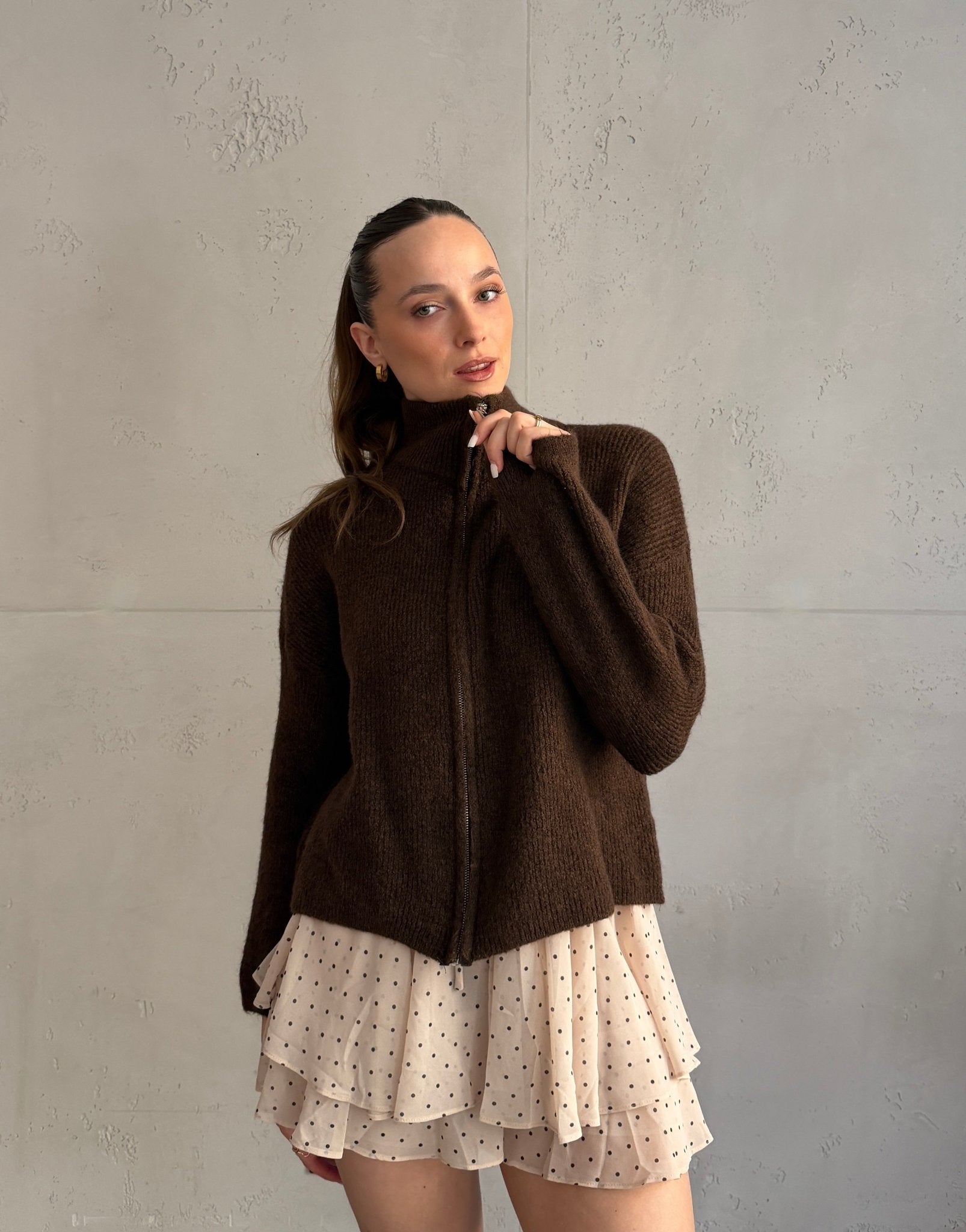 Strickjacke "Uni" mit Reißverschluss und Stehkragen - Switch - Fashion