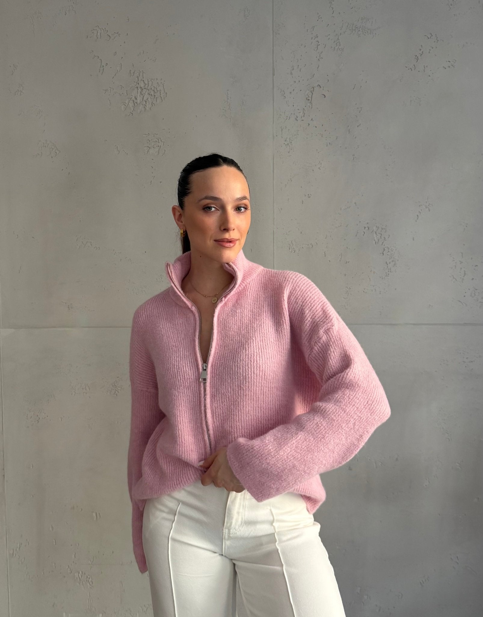 Strickjacke "Uni" mit Reißverschluss und Stehkragen - Switch - Fashion