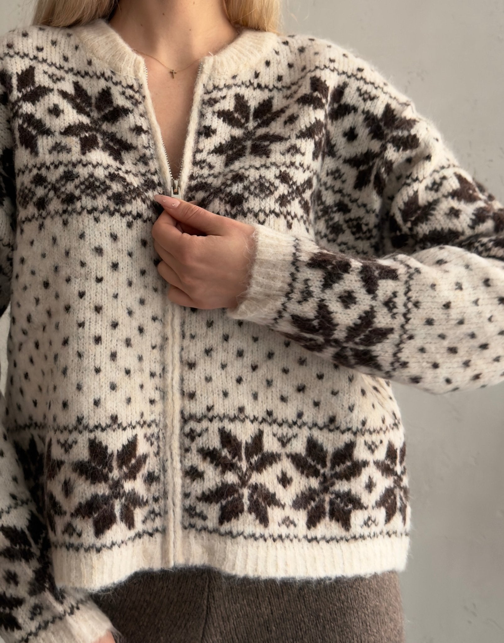 Strickzipper mit Schneeflocken Design – Offwhite - Switch - Fashion