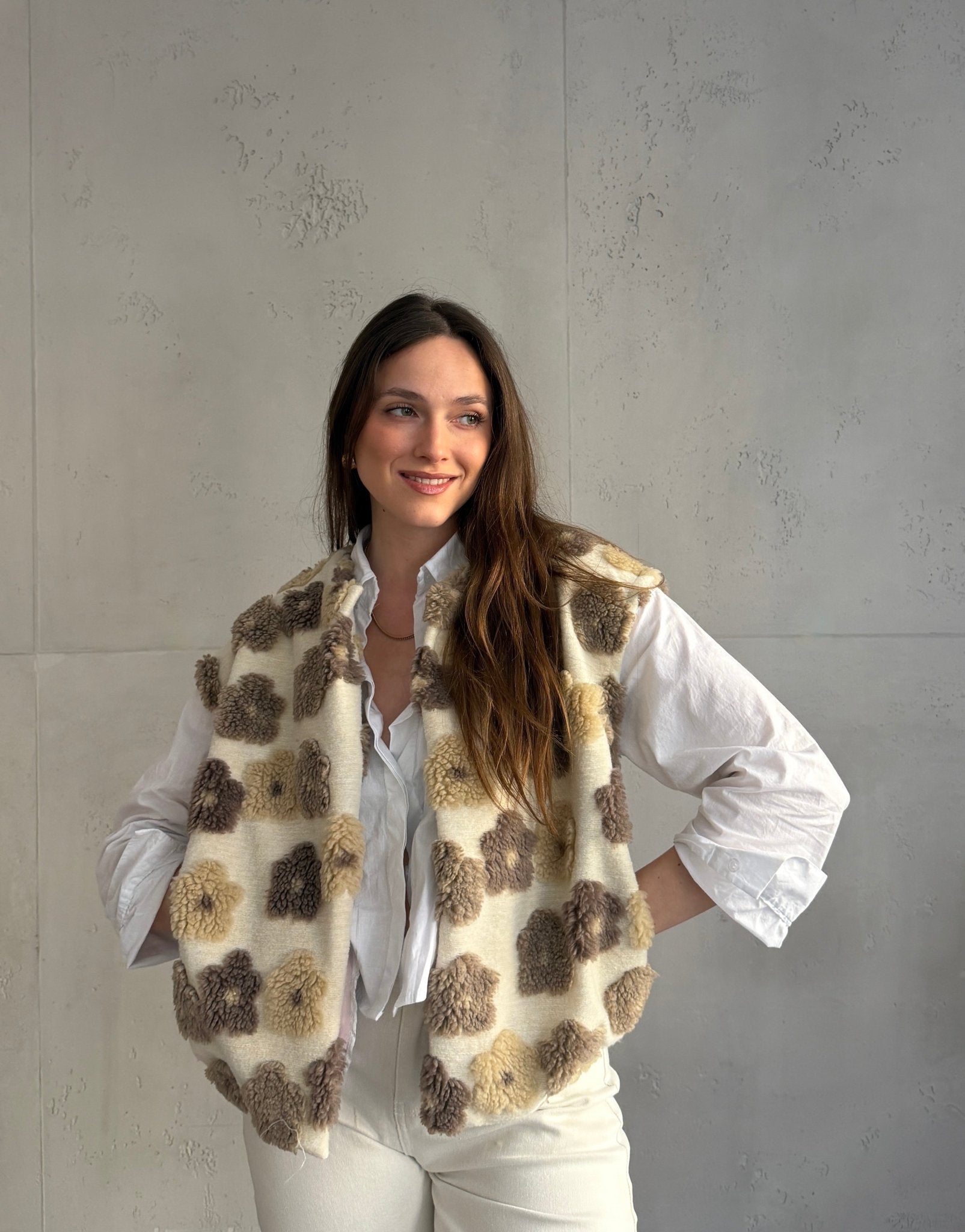 Teddy - Weste mit 3D Flower Applikation - Switch - Fashion