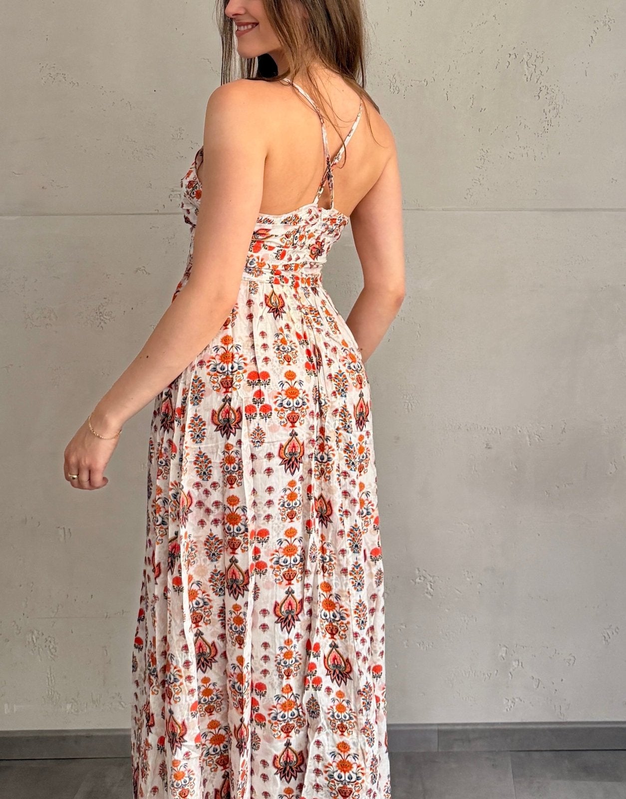 Viskose Blumenkleid mit Spaghettiträgern – Blumenmuster in Orangetönen - Switch - Fashion