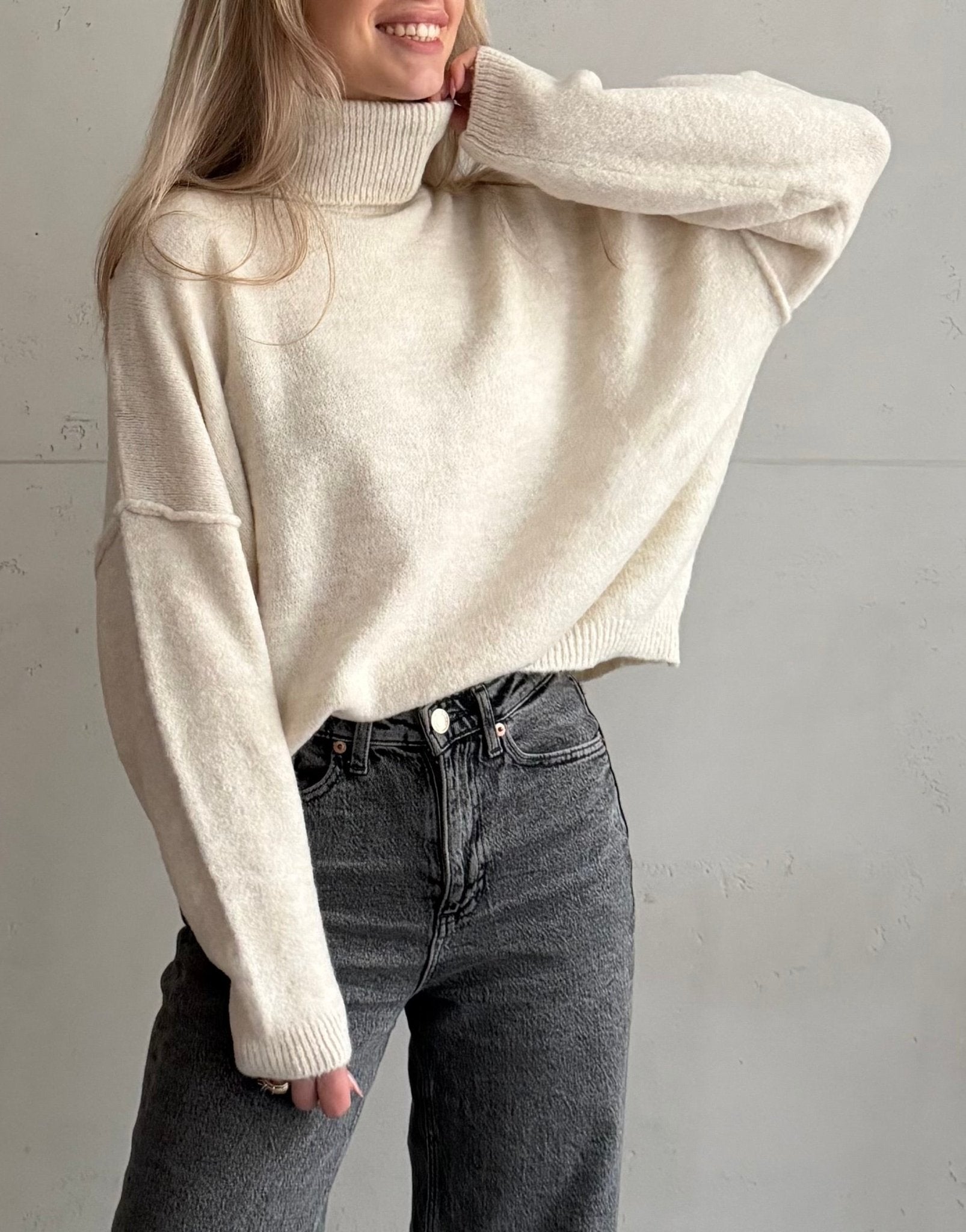 Weicher Switch Rollkragenpullover mit dezenter Außennaht - Switch - Fashion