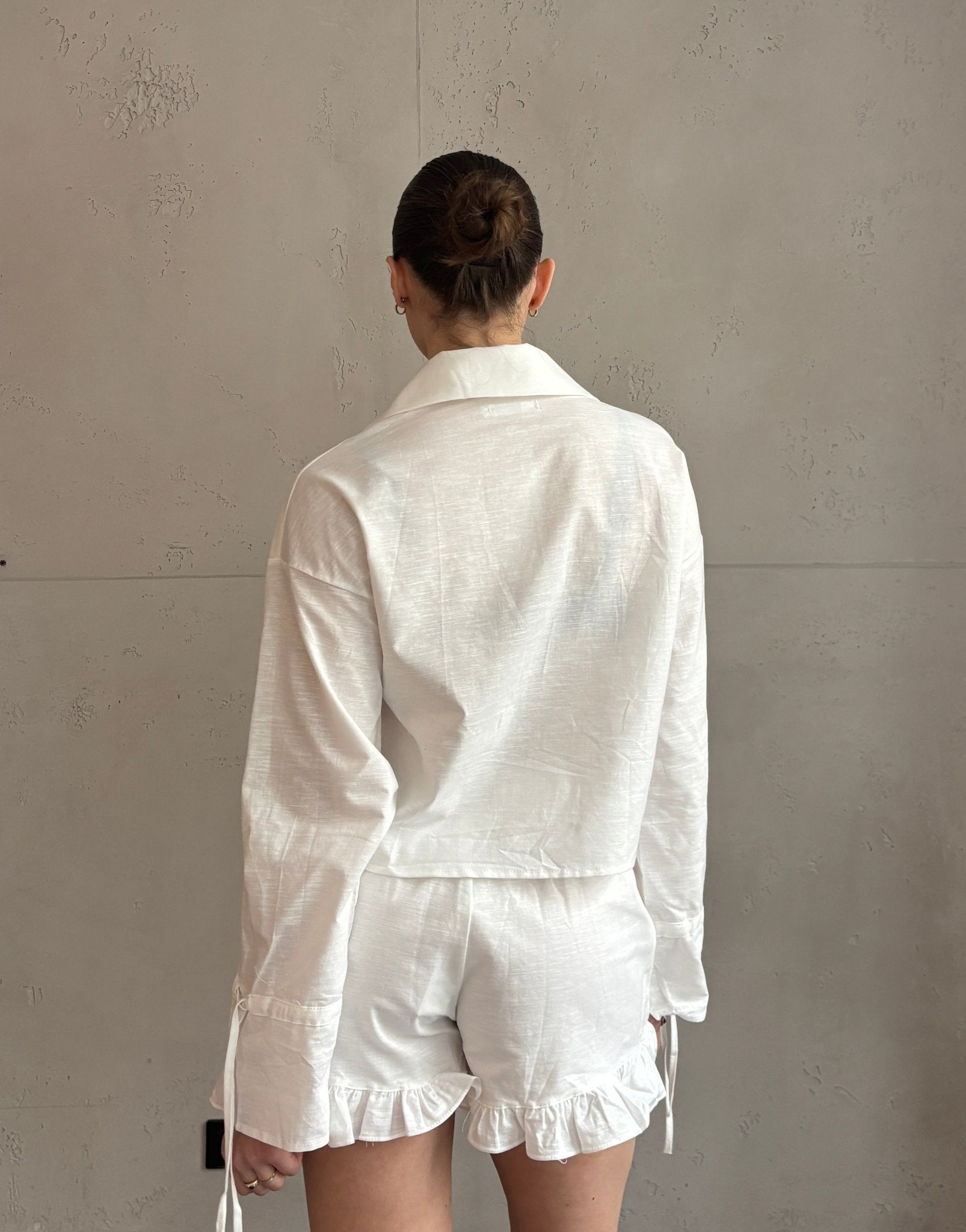 Weiße Rüschen Shorts - Switch - Fashion