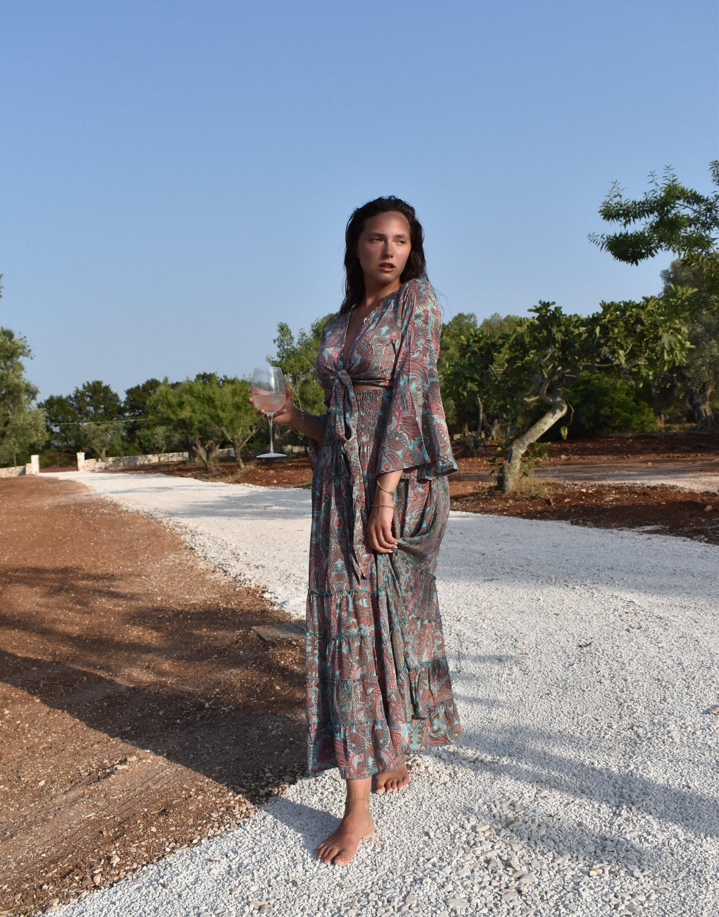 Set bestehend aus cropped Oberteil zum Binden und Rock mit Paisleymuster - Switch-Fashion