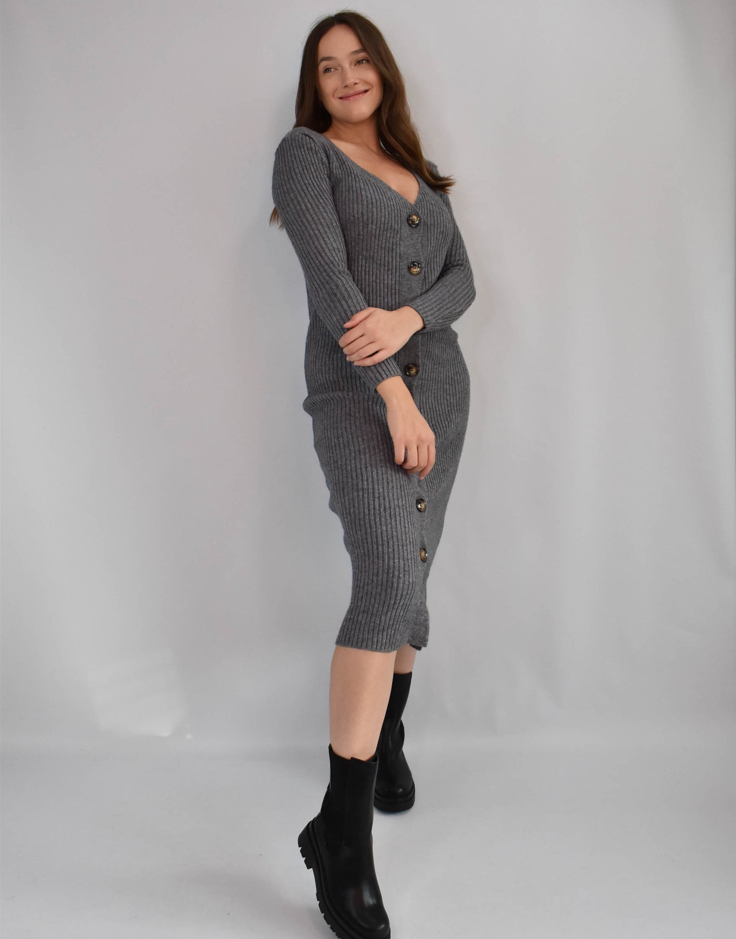 Geripptes Maxistrickkleid mit Knopfleiste